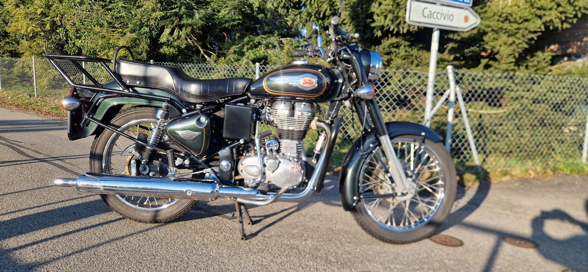 ROYAL ENFIELD BULLET 500-showroom-element-3