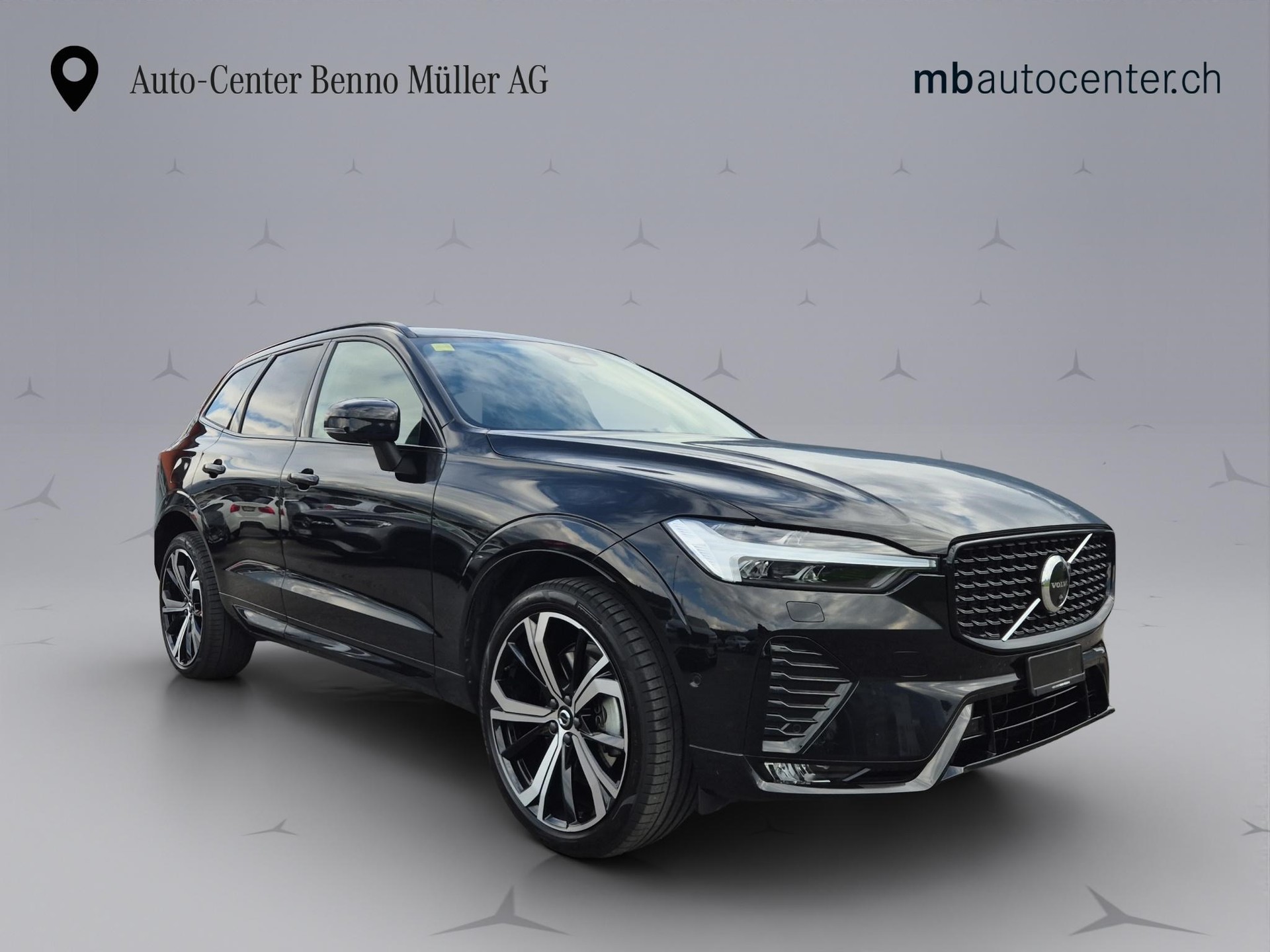 VOLVO XC60 2.0 B5 MH Ultimate Dark AWD-image-6