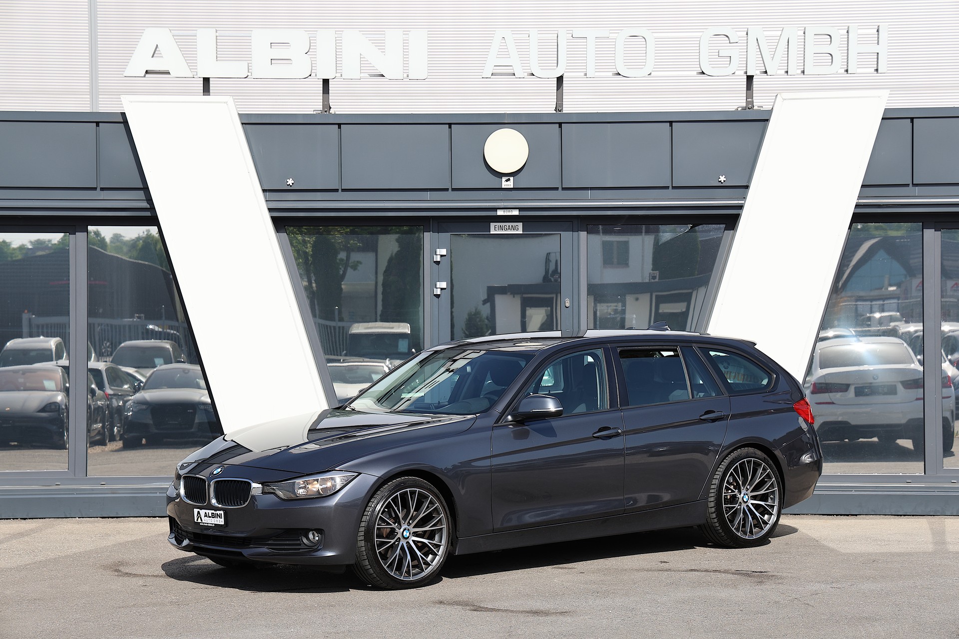 BMW 318d Touring Steptronic-image-0