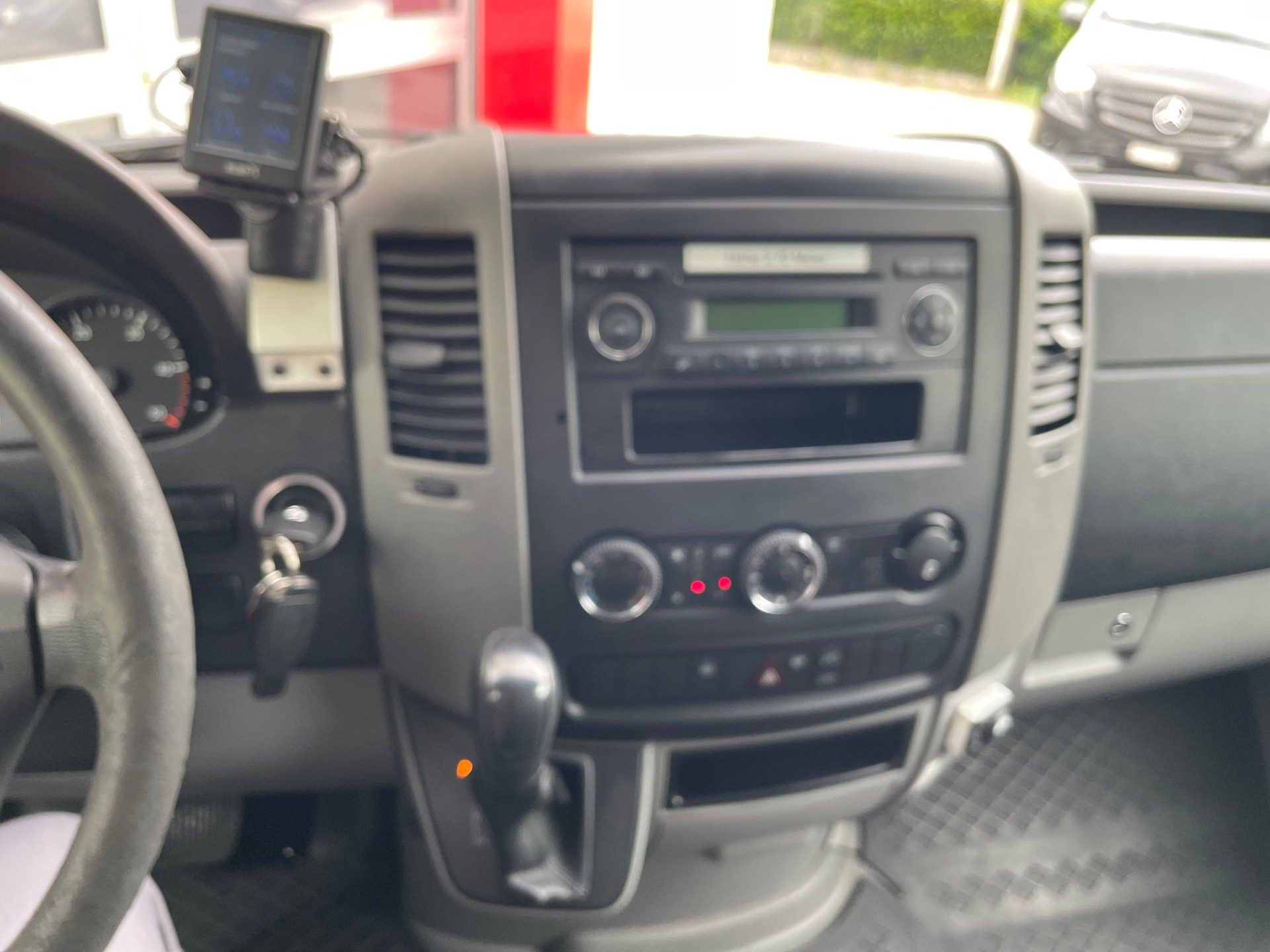 MERCEDES-BENZ Sprinter 213 CDI Standard Automat-image-6