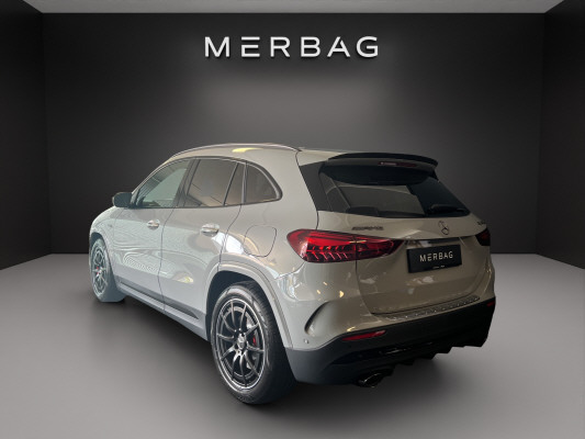 MERCEDES-BENZ GLA AMG 35 4Matic 8G-DCT-image-2
