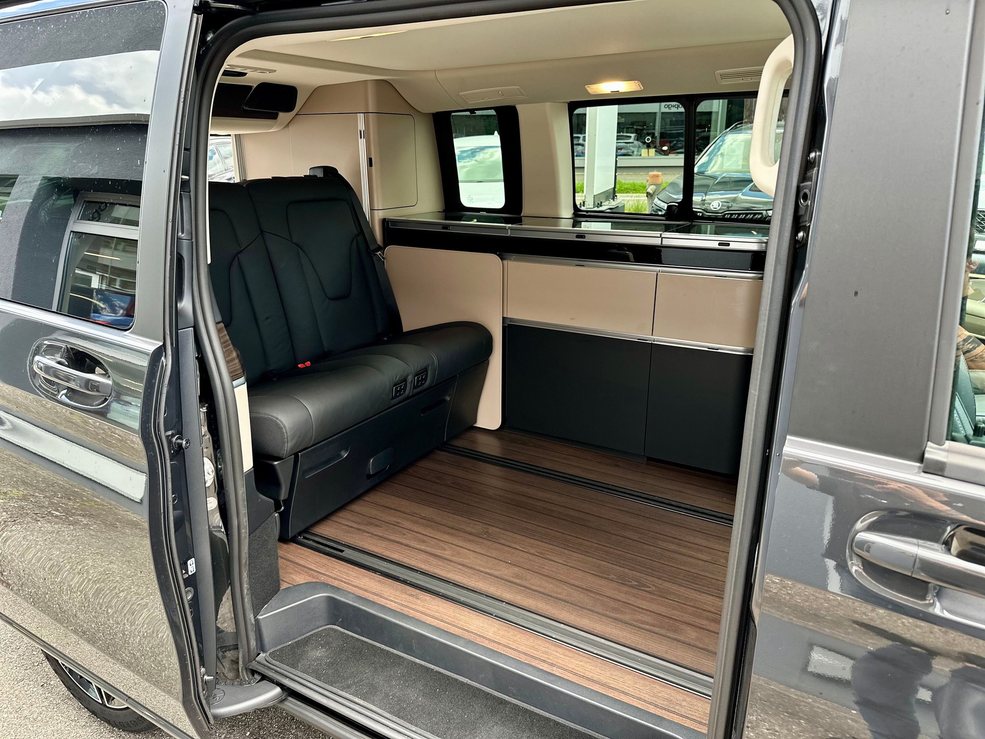 MERCEDES-BENZ Marco Polo 300 d 4M Automat-image-8