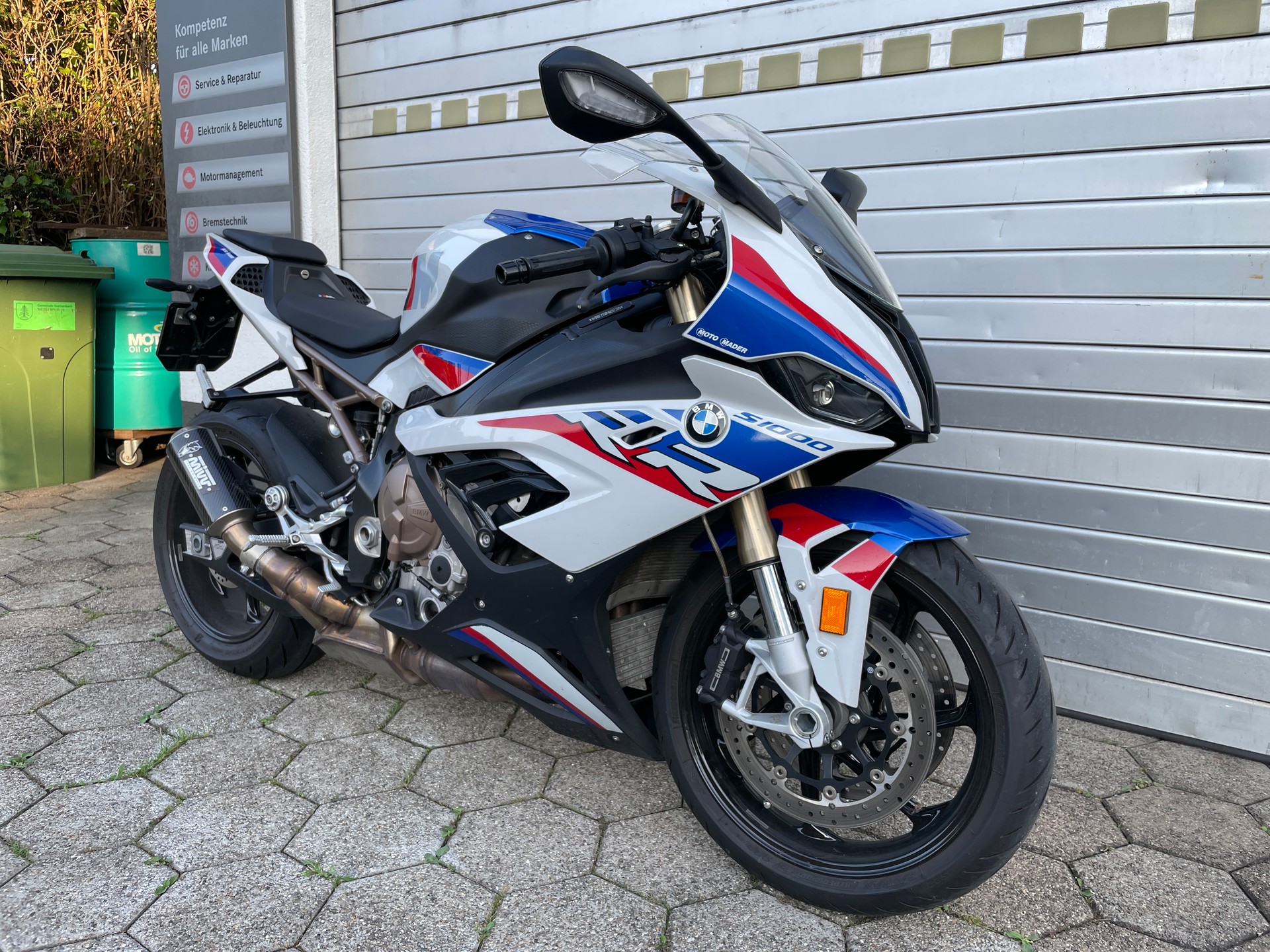 BMW S 1000 RR