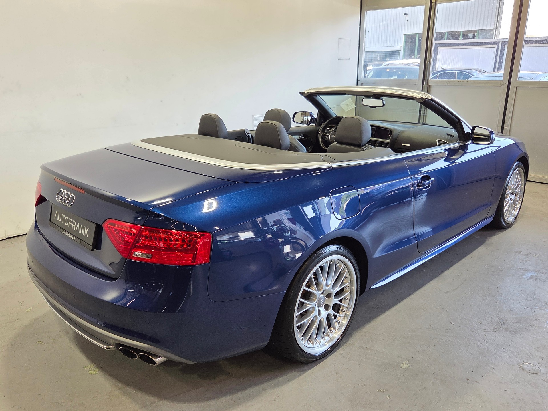 AUDI S5 Cabriolet 3.0 V6 TFSI quattro S-Tronic-image-4
