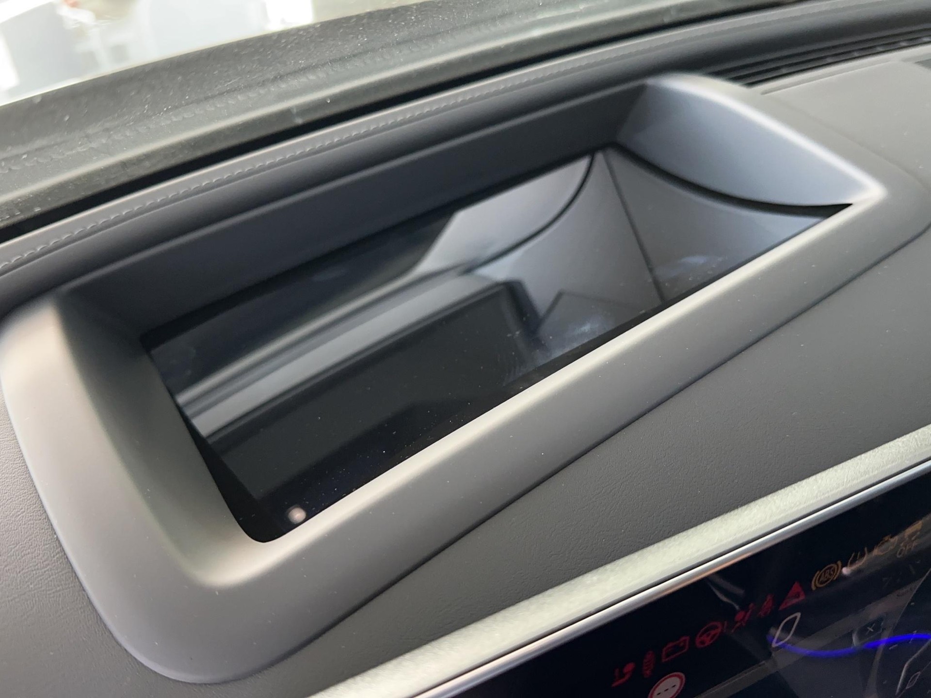 MERCEDES-BENZ C 220 d AMG Line 4matic Kombi-image-10