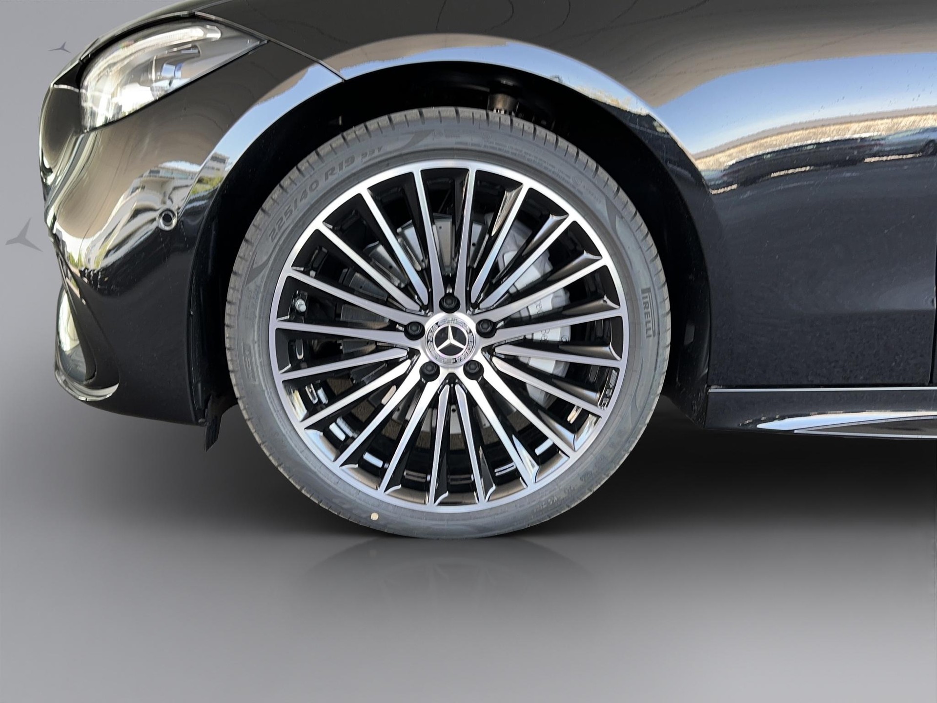 MERCEDES-BENZ C 220 d AMG Line 4matic Kombi-image-14