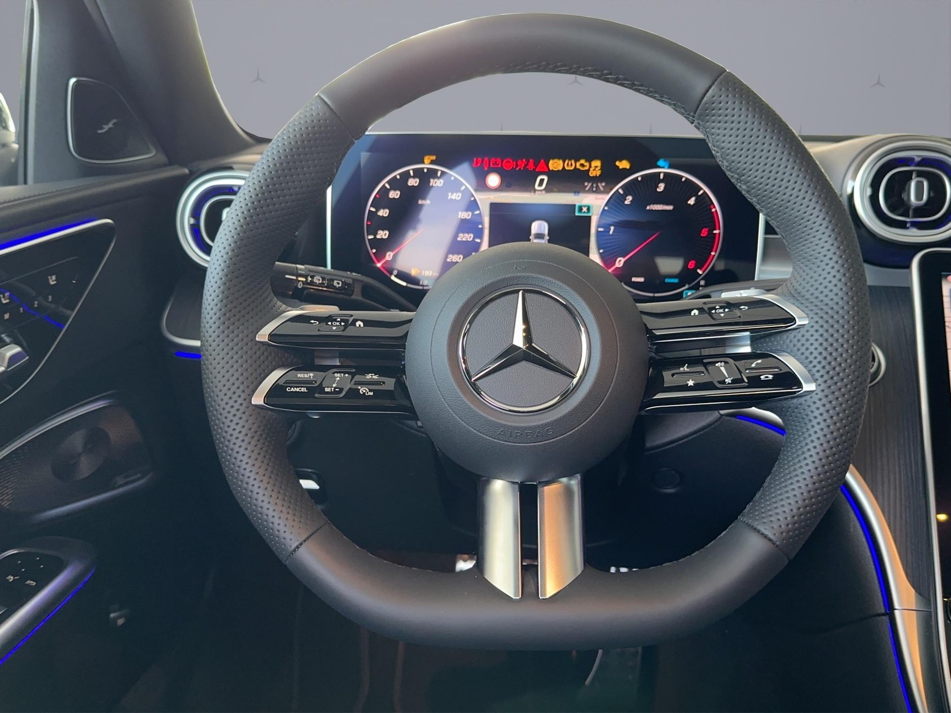 MERCEDES-BENZ C 220 d AMG Line 4matic Kombi-image-9