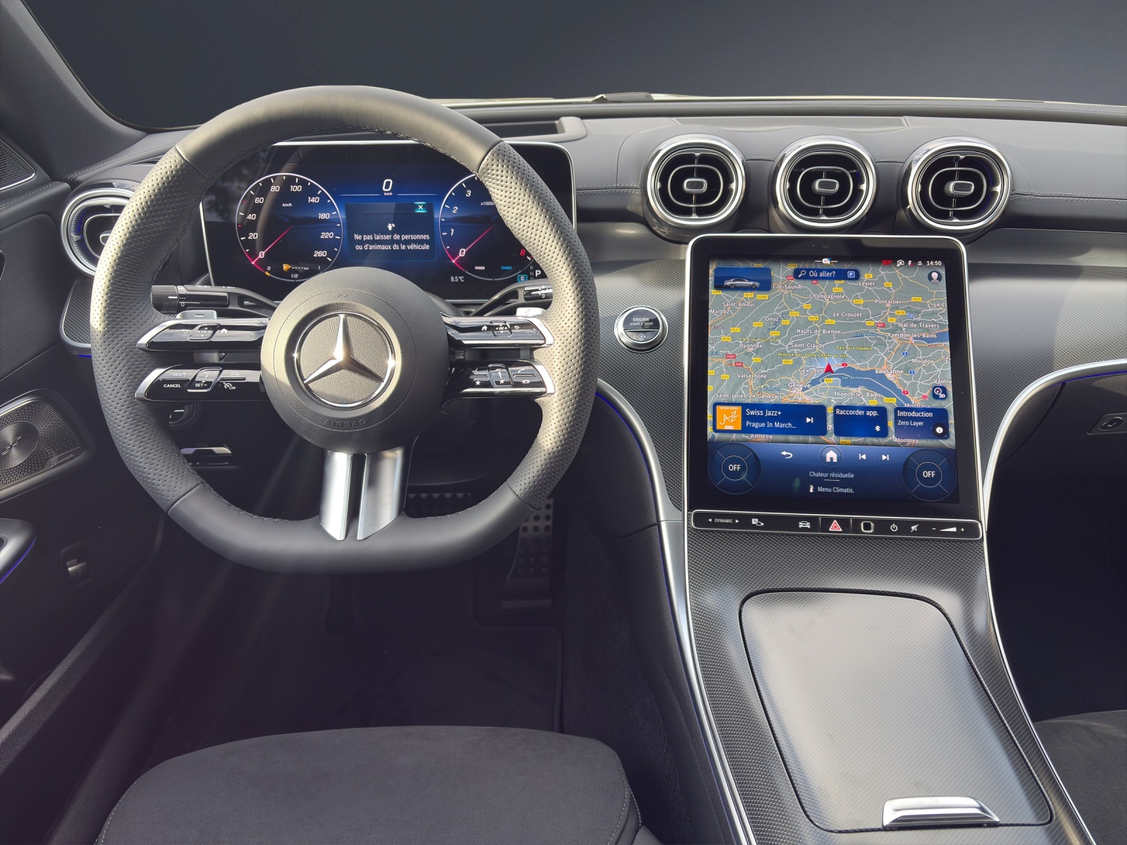 MERCEDES-BENZ C 300 4 Matic-image-11