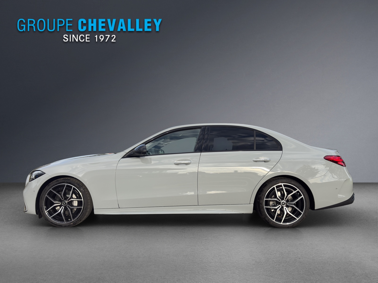 MERCEDES-BENZ C 300 4 Matic-image-2