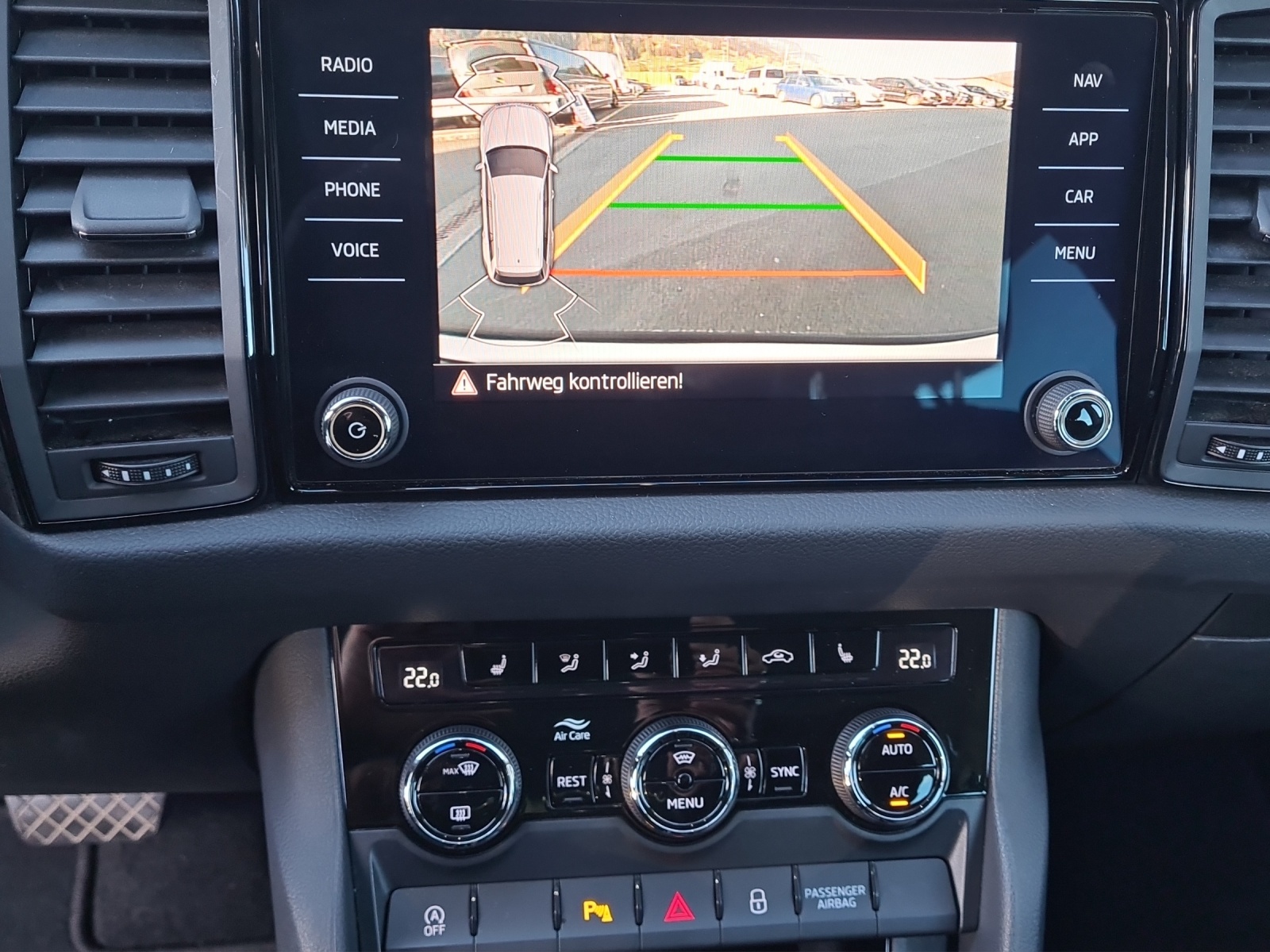 SKODA Kodiaq 2.0 TSI 4x4 Clever-image-10