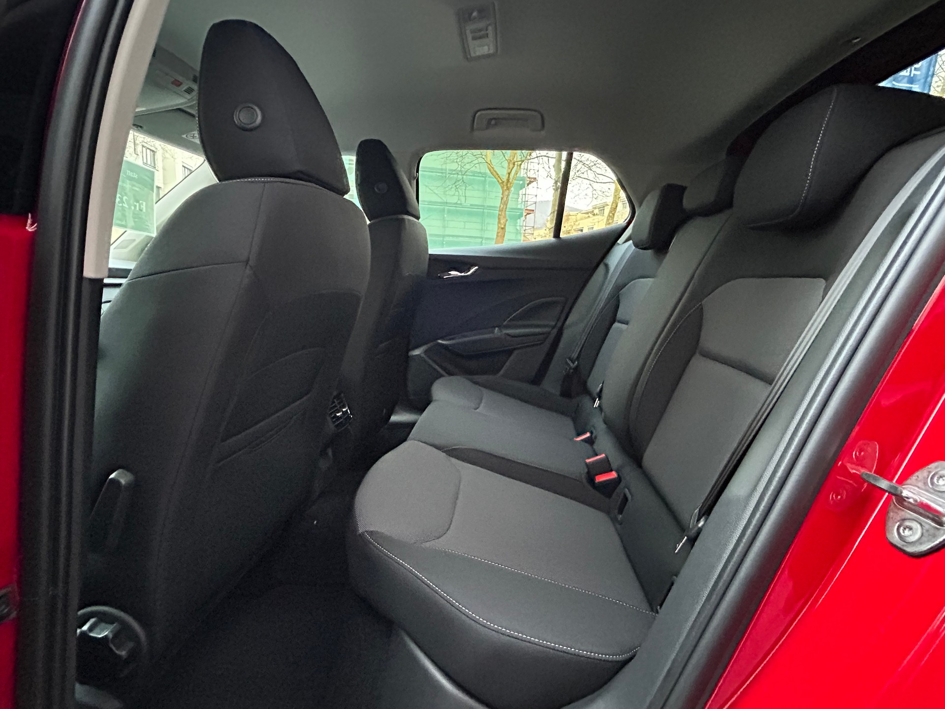 SKODA Fabia 1.0 TSI Selection DSG-image-13