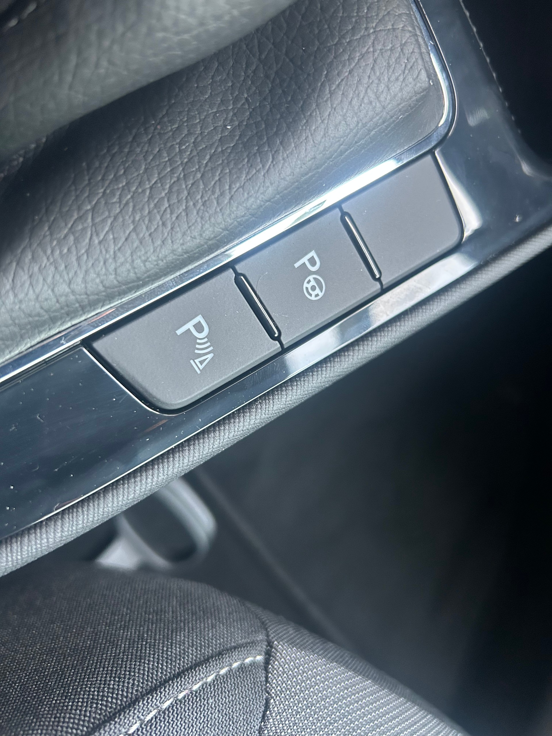 SKODA Fabia 1.0 TSI Selection DSG-image-9