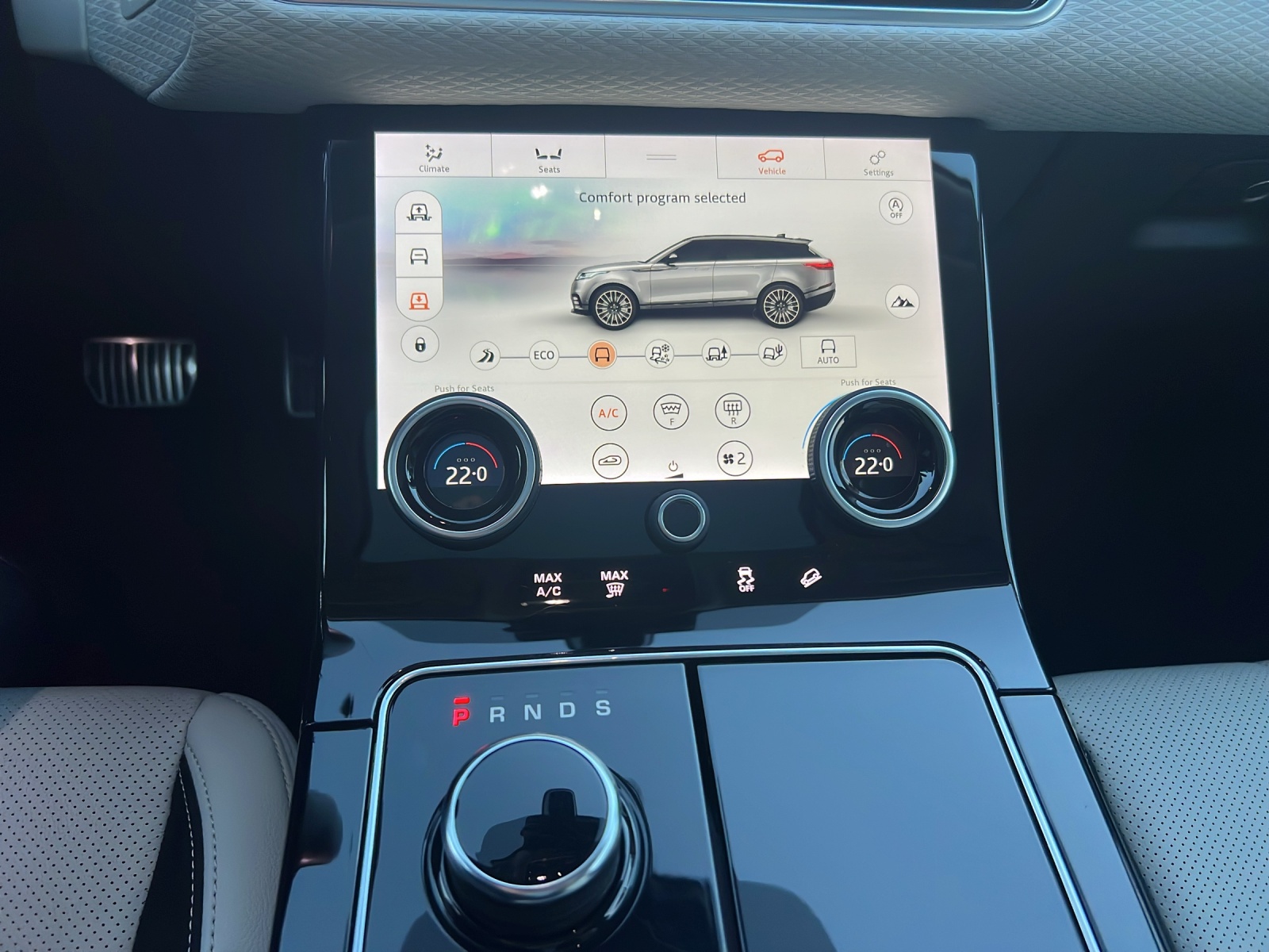 LAND ROVER Range Rover Velar R-Dynamic D 240 SE Automatic-image-22