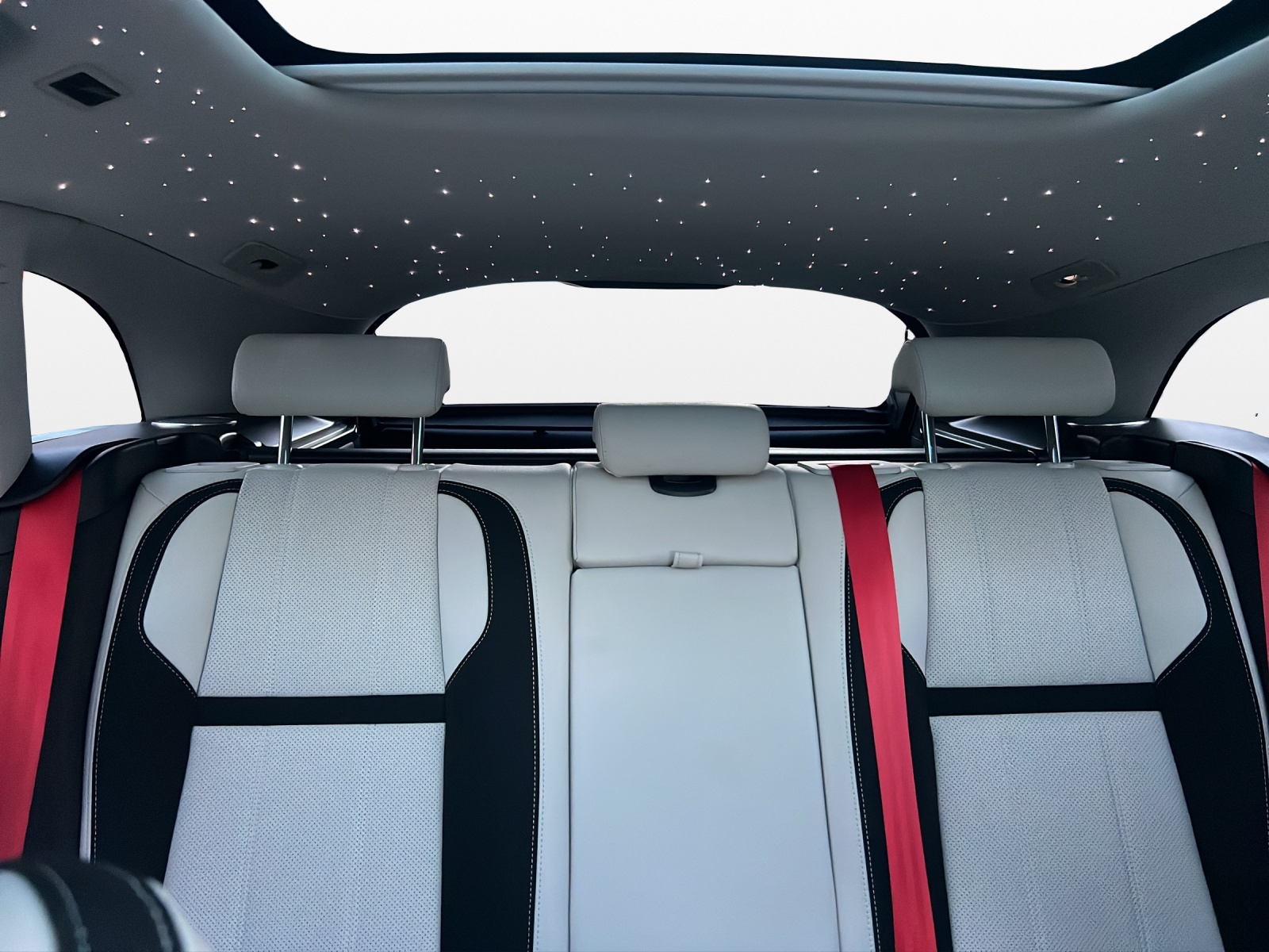 LAND ROVER Range Rover Velar R-Dynamic D 240 SE Automatic-image-17