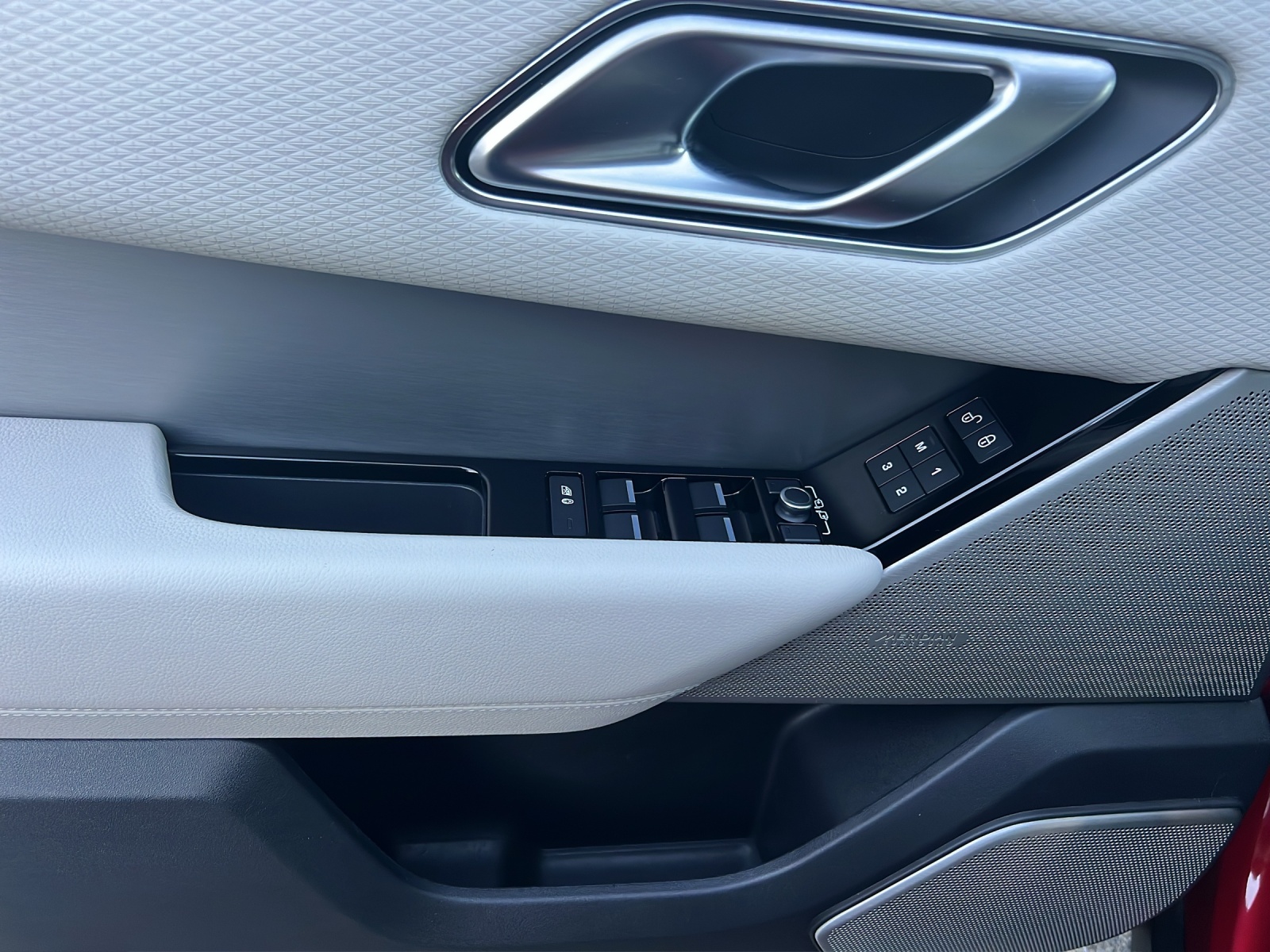 LAND ROVER Range Rover Velar R-Dynamic D 240 SE Automatic-image-9