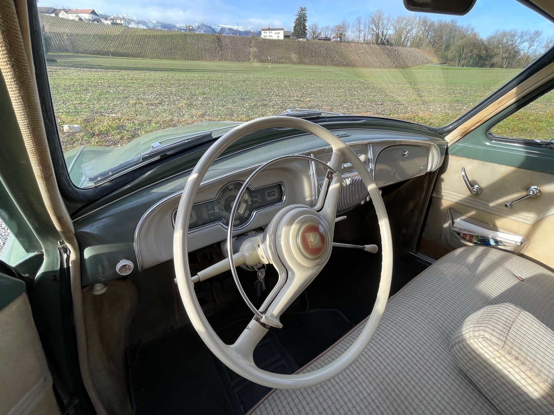 RENAULT Frégate Amiral-image-6