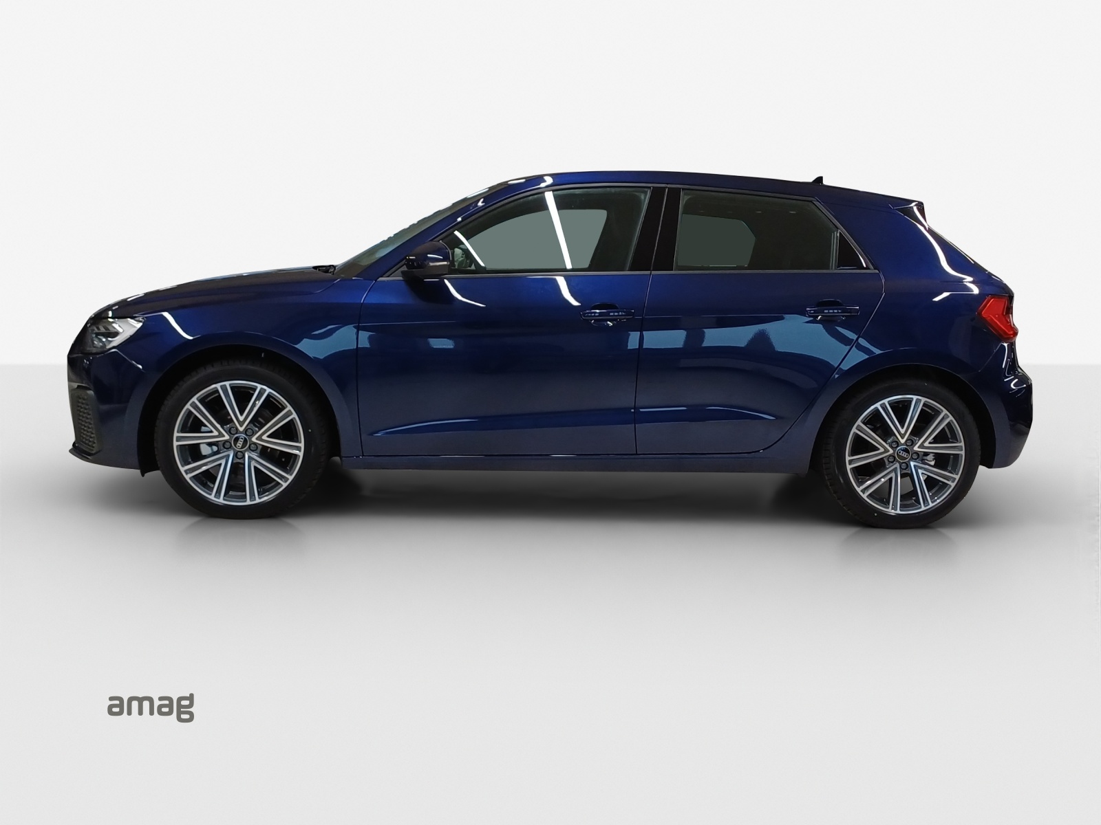 AUDI A1 Sportback 30 TFSI Attraction S-tronic-image-1