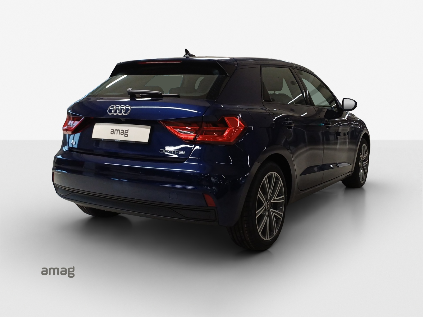 AUDI A1 Sportback 30 TFSI Attraction S-tronic-image-4
