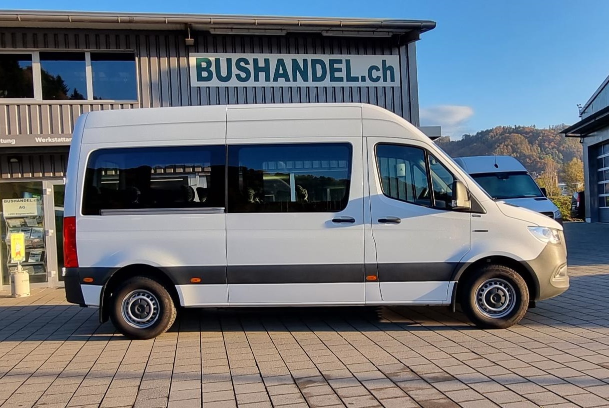 MERCEDES-BENZ 312 eSprinter Elektro Schulbus-image-1