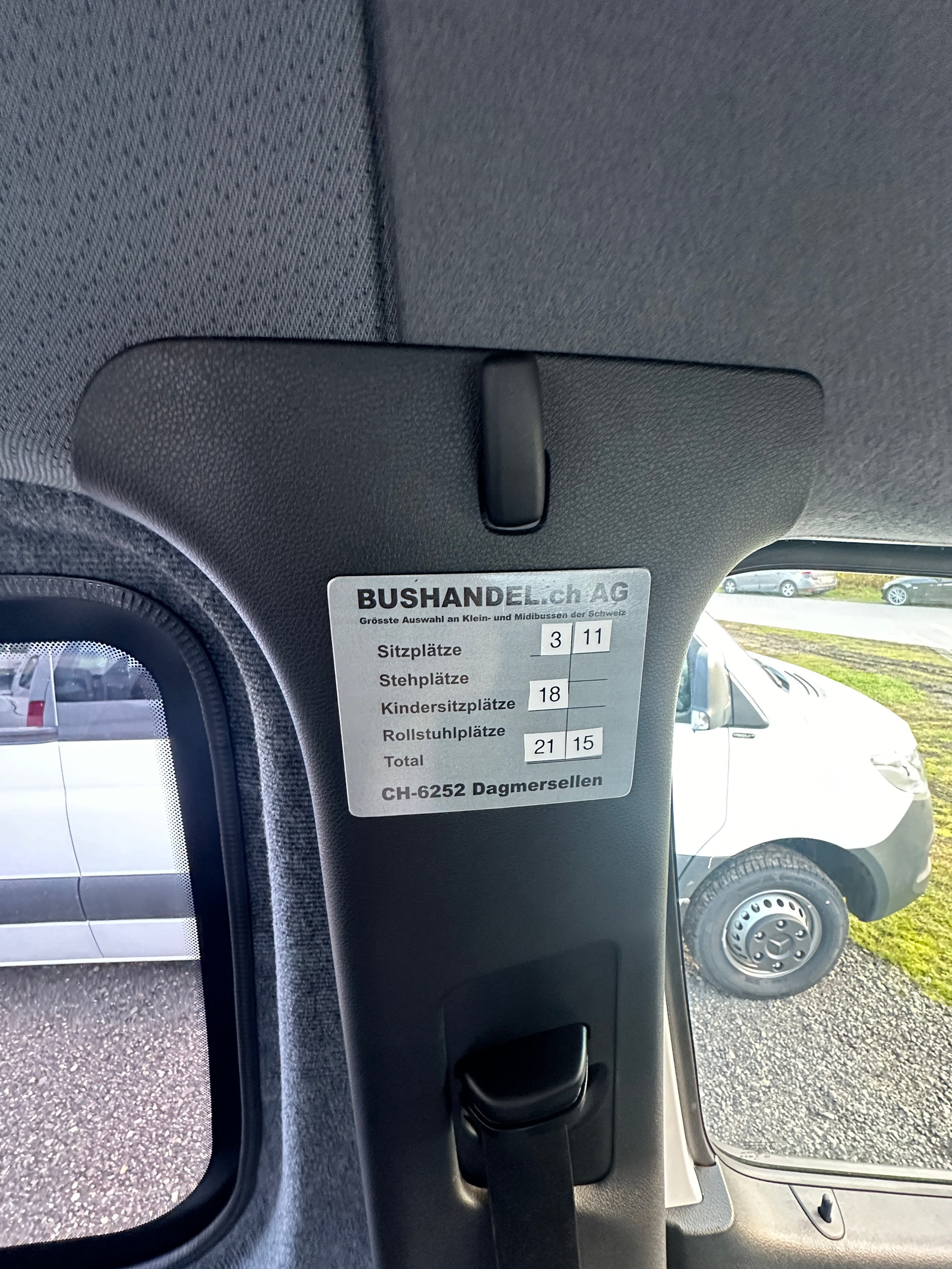 MERCEDES-BENZ 312 eSprinter Elektro Schulbus-image-10