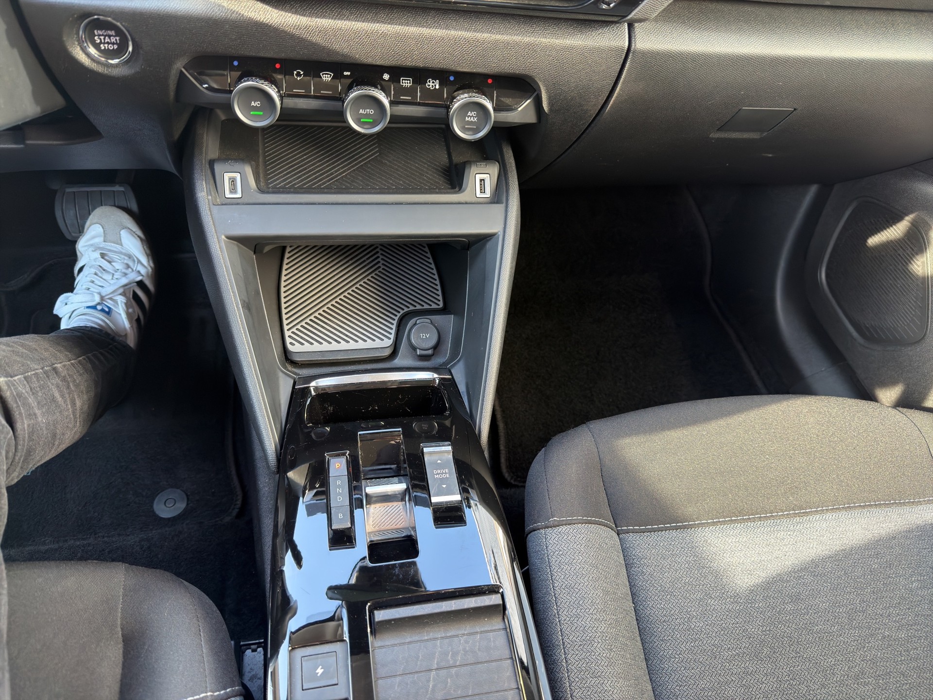 CITROEN C4 e Swiss Edition-image-10