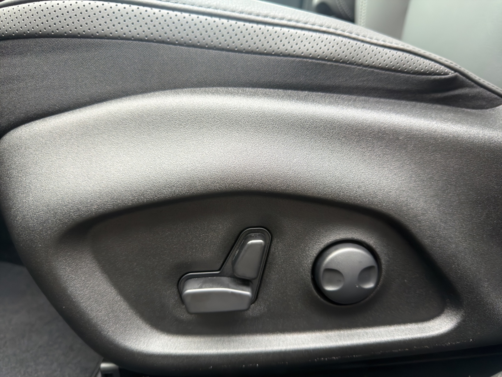 JEEP Renegade 1.5 Summit SKY-image-13