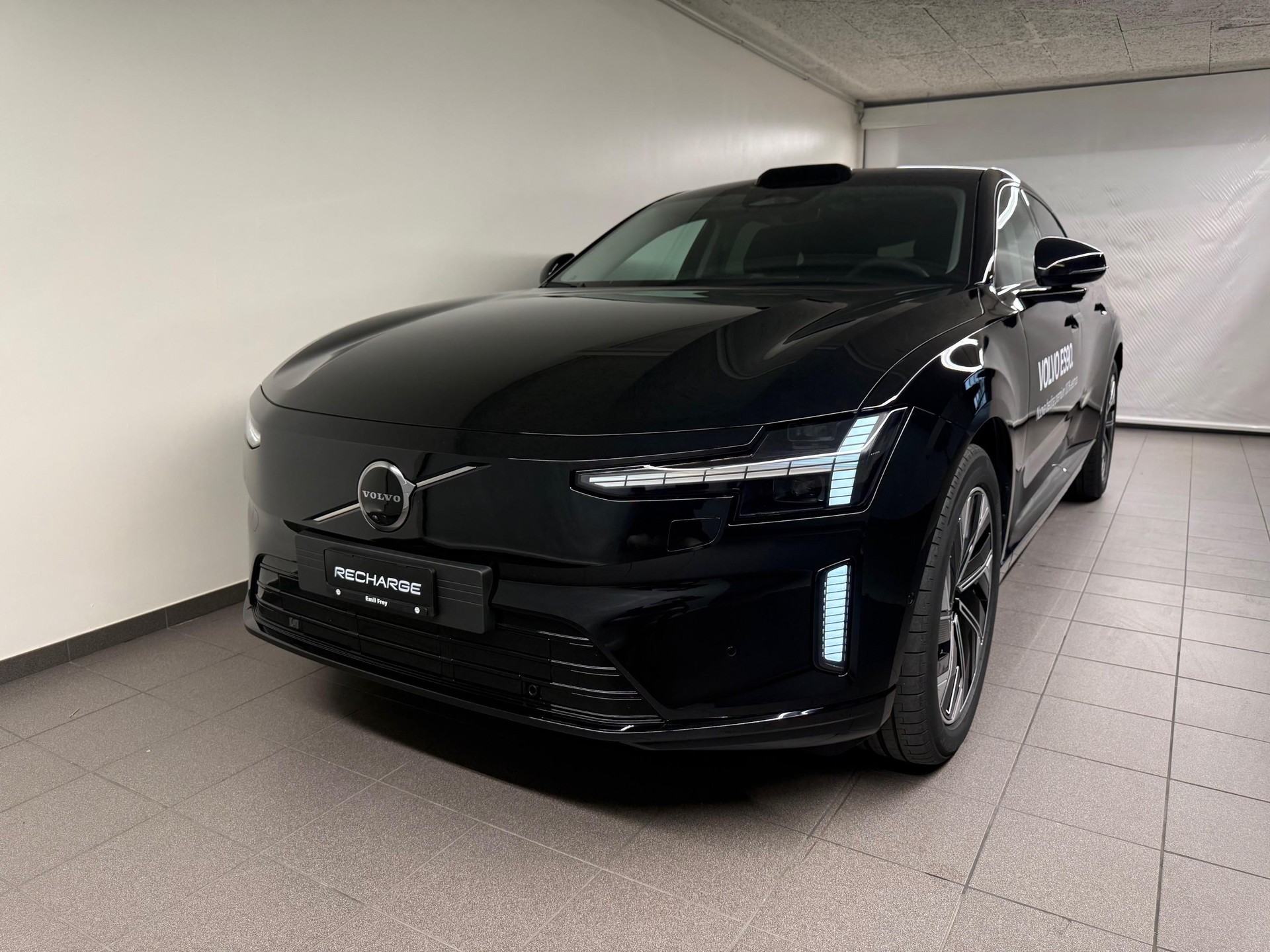 VOLVO ES90 Plus-image-0