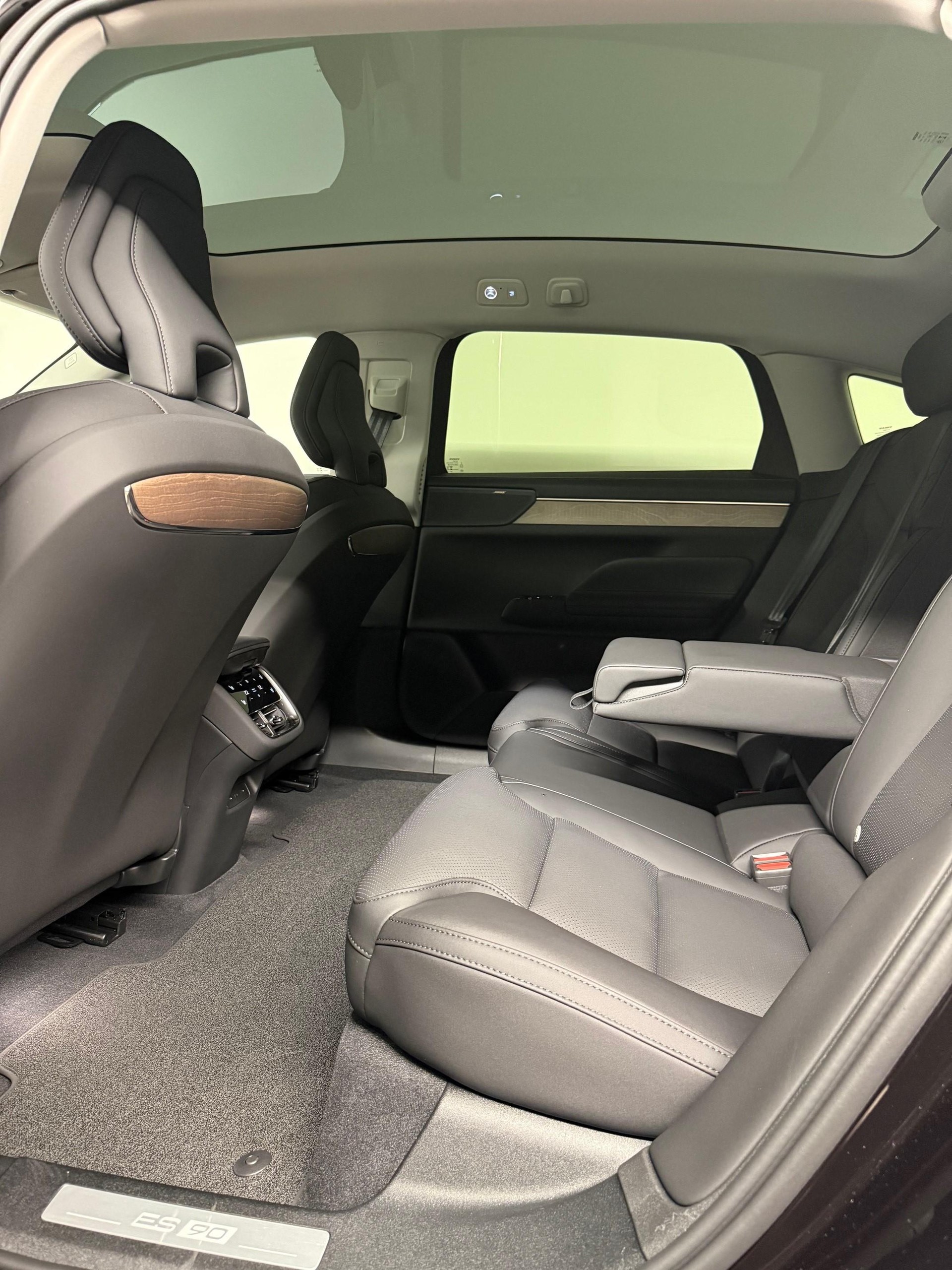 VOLVO ES90 Plus-image-7