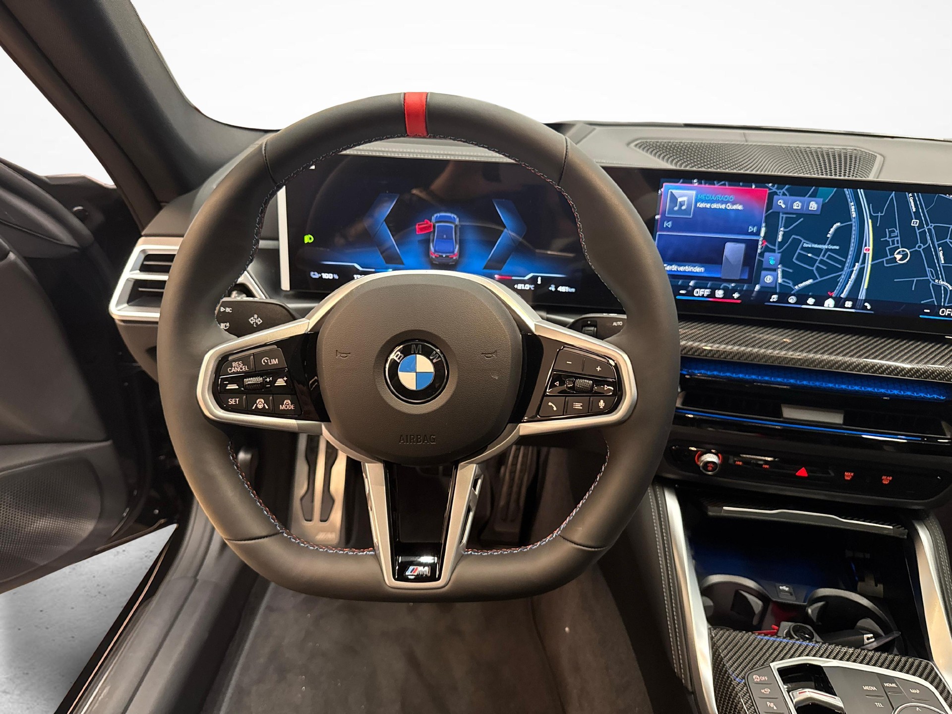 BMW i4 M60-image-12