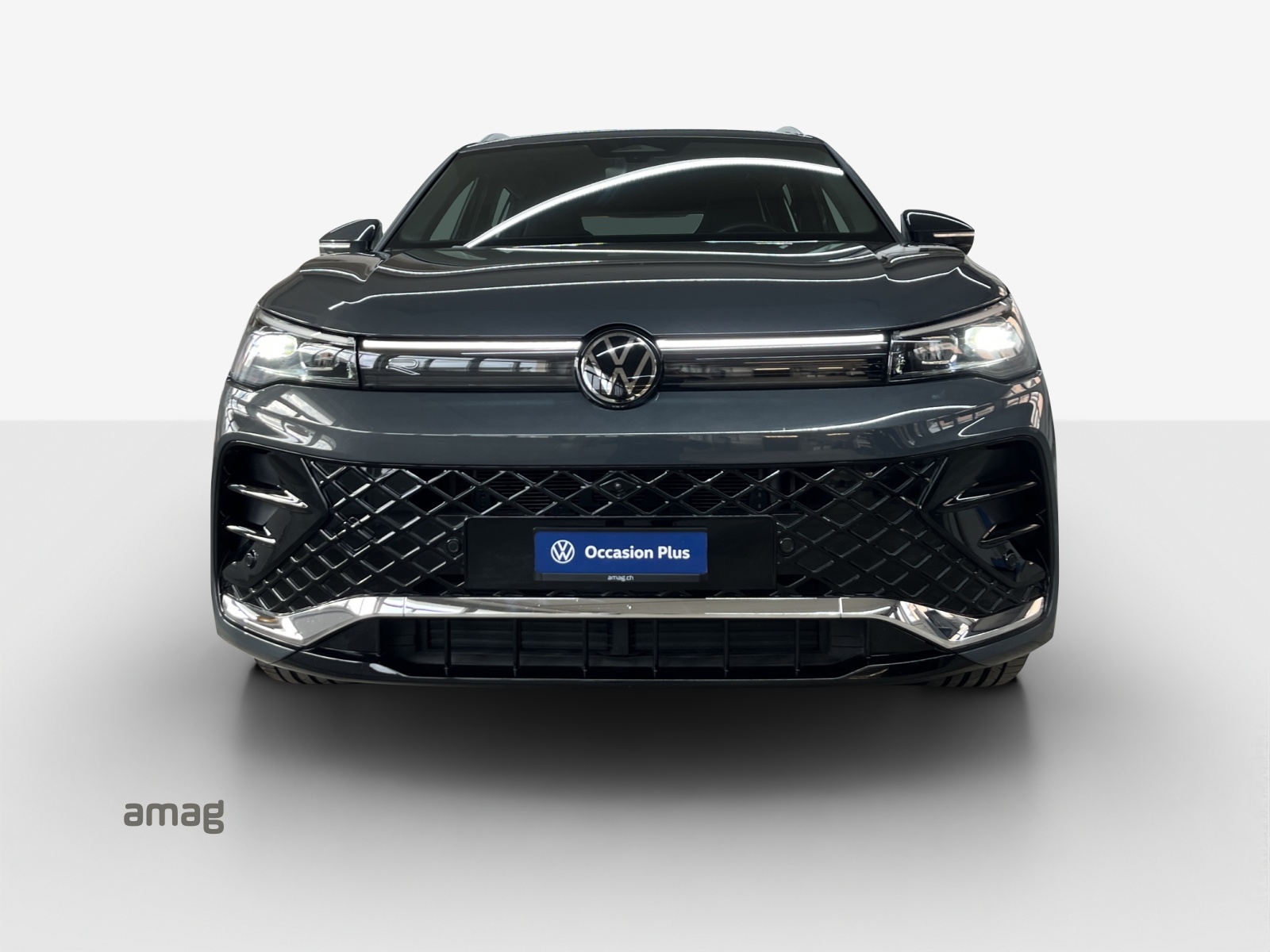 VW Tiguan 2.0 TDI SCR R-Line 4Motion DSG-image-6