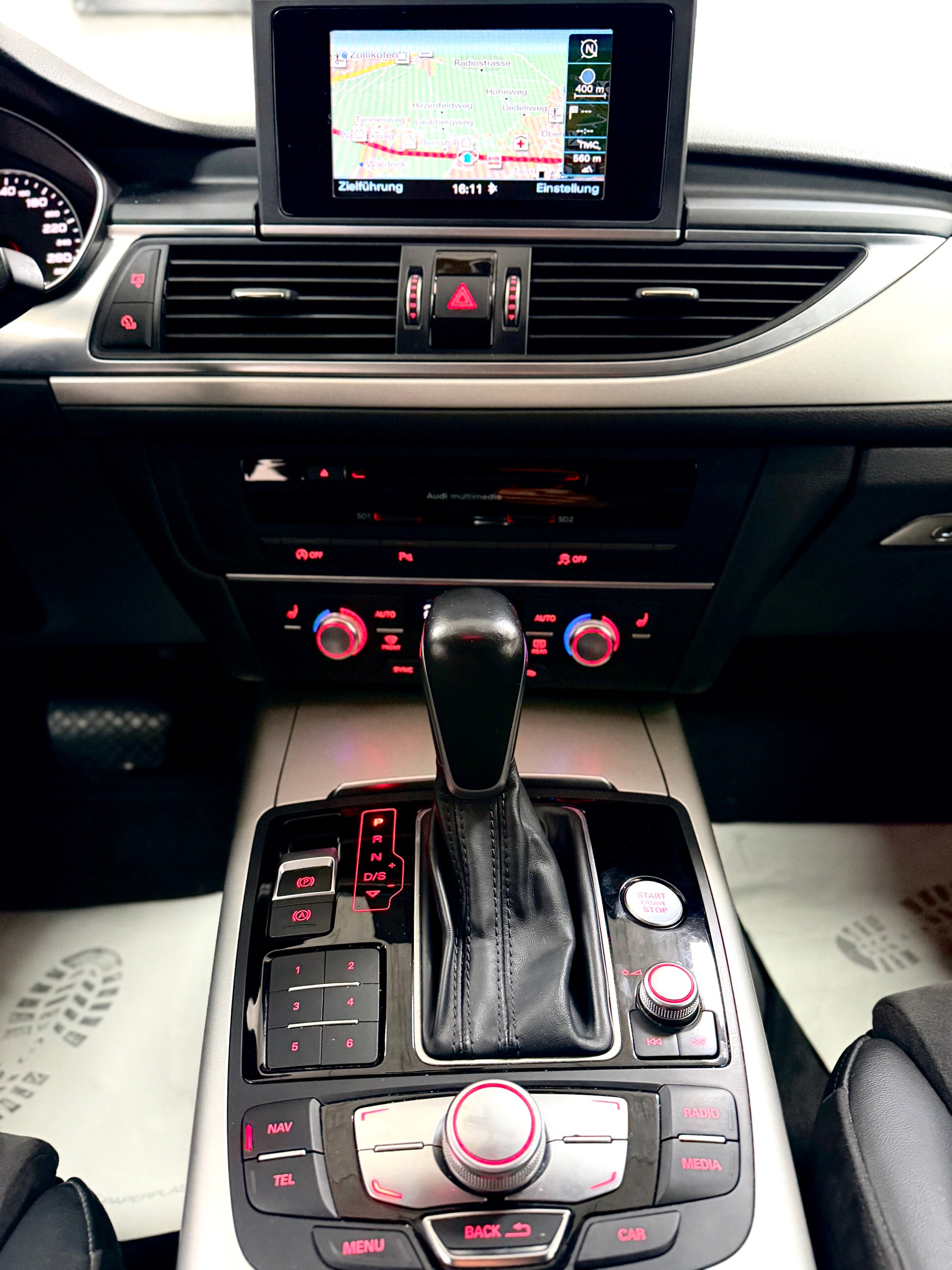 AUDI A6 Avant 3.0 TDI V6 quattro S-tronic-image-14
