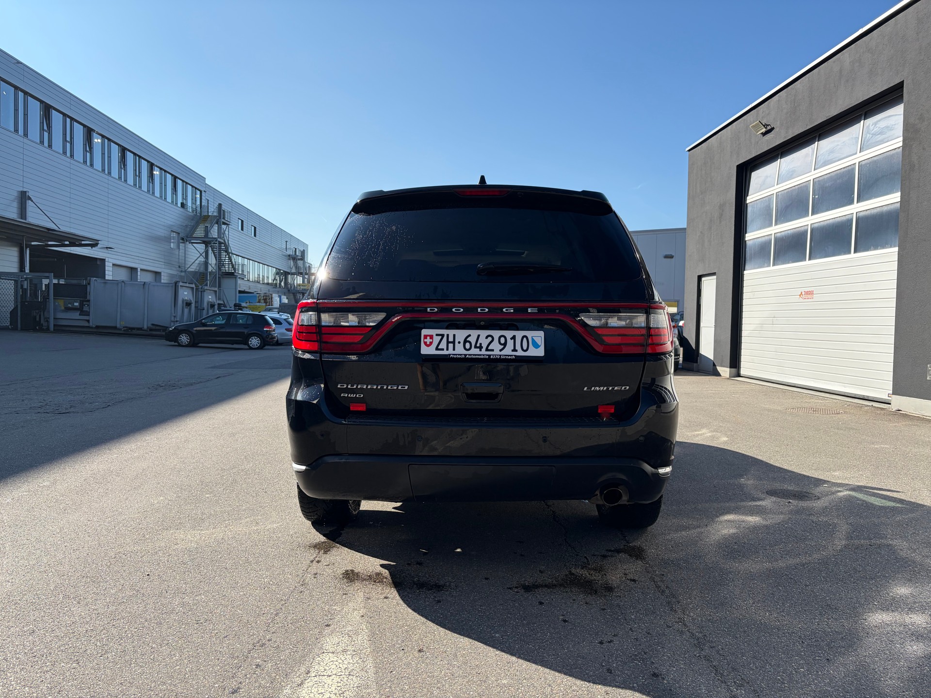 DODGE Durango-image-3
