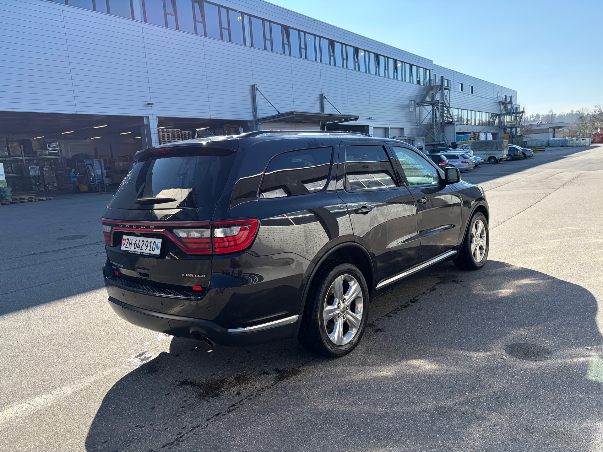 DODGE Durango-image-4