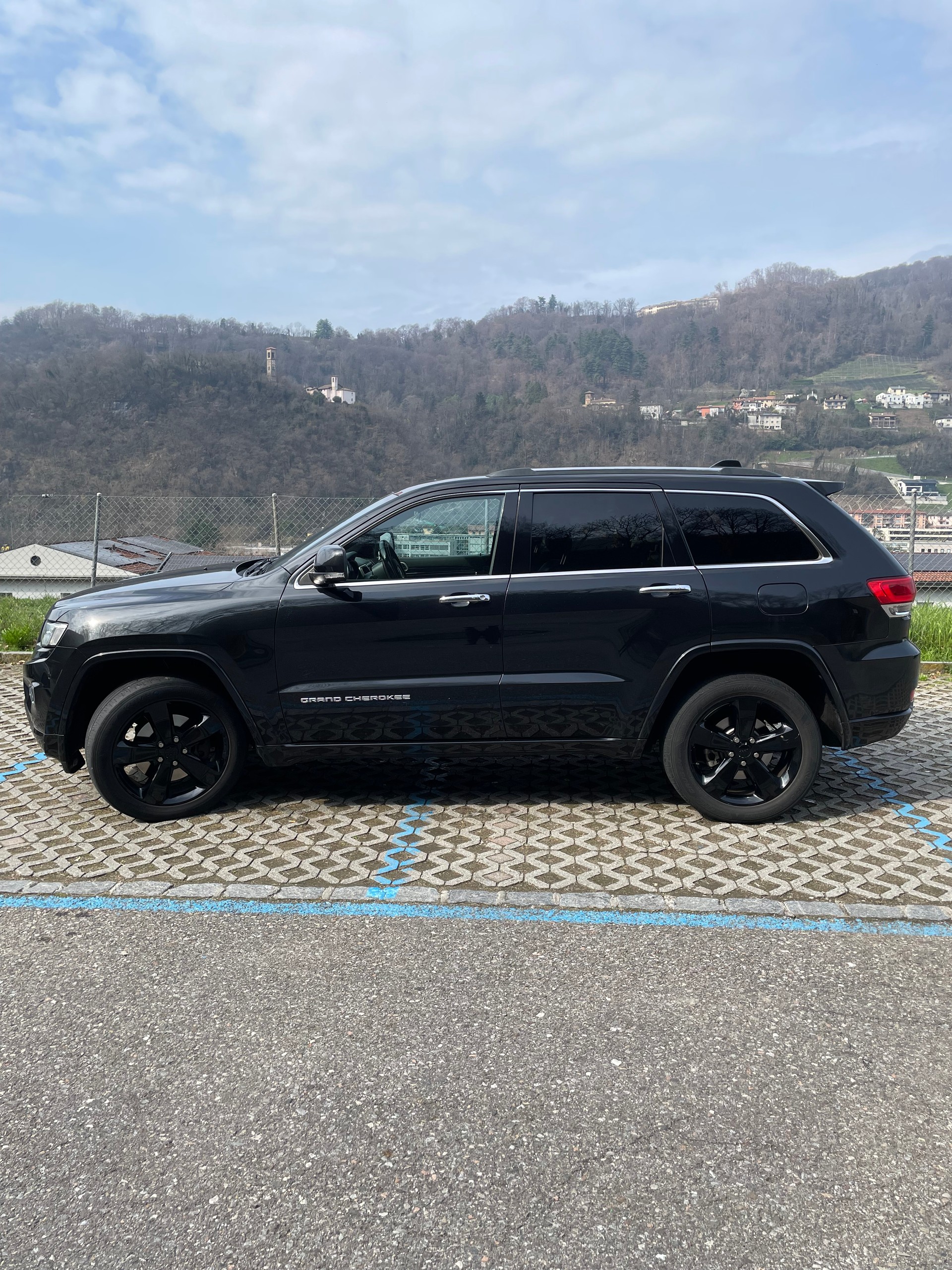 JEEP Grand Cherokee 3.0 CRD Limited Automatic-image-2