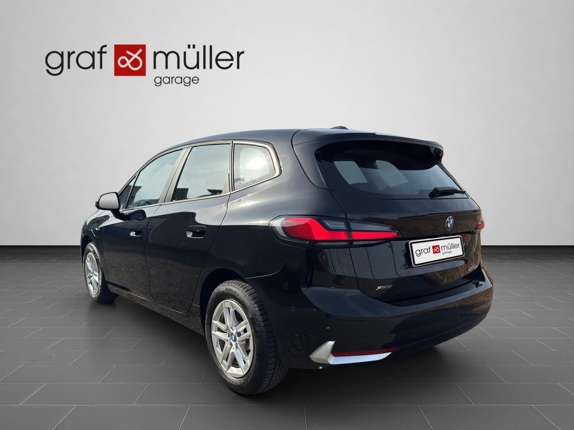 BMW 225e xDrive Active Tourer-image-15