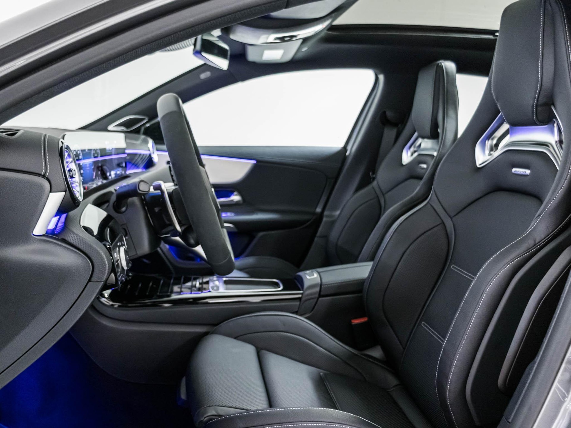 MERCEDES-BENZ A 45 S AMG 4MATIC+-image-6
