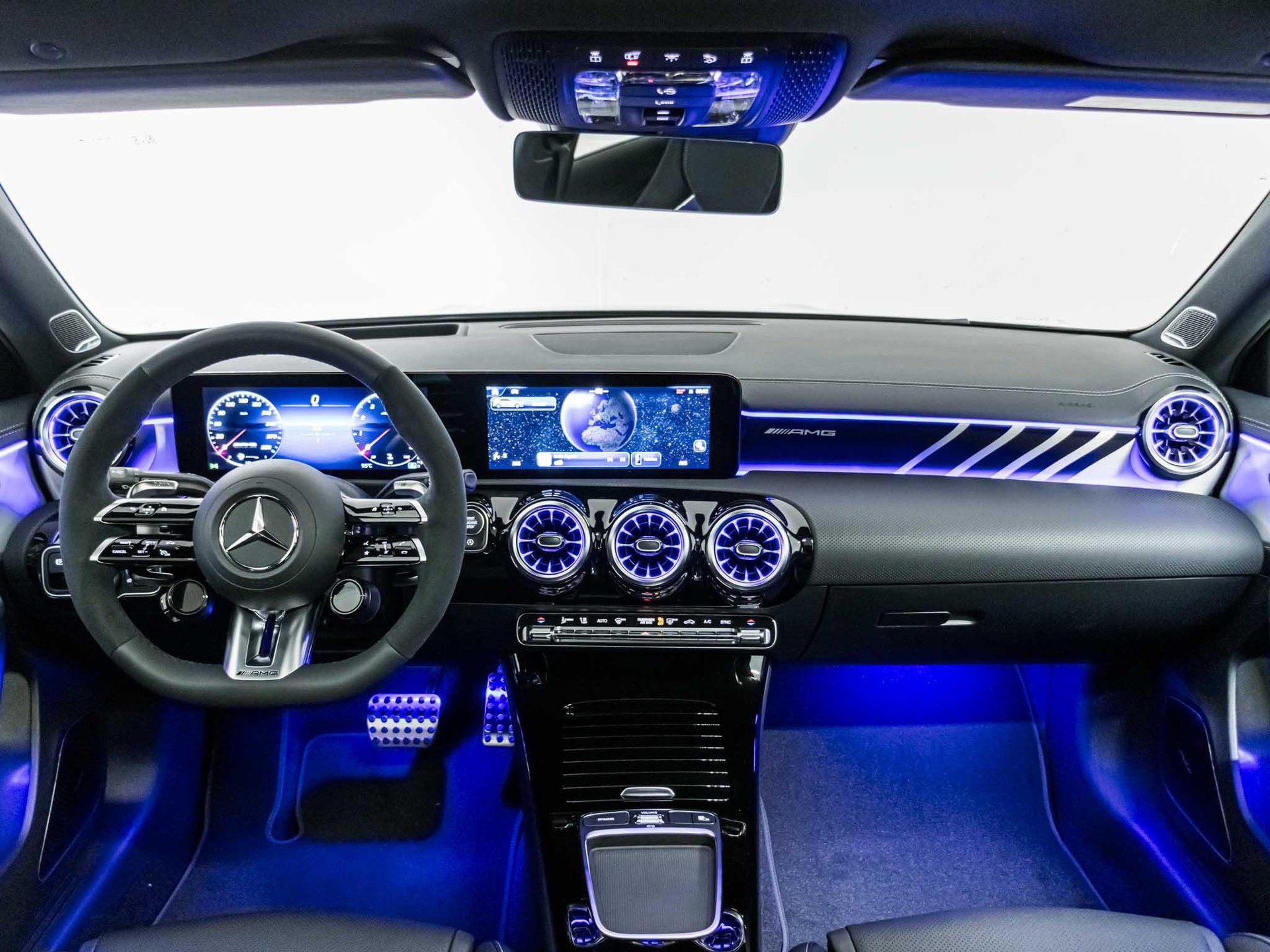 MERCEDES-BENZ A 45 S AMG 4MATIC+-image-11