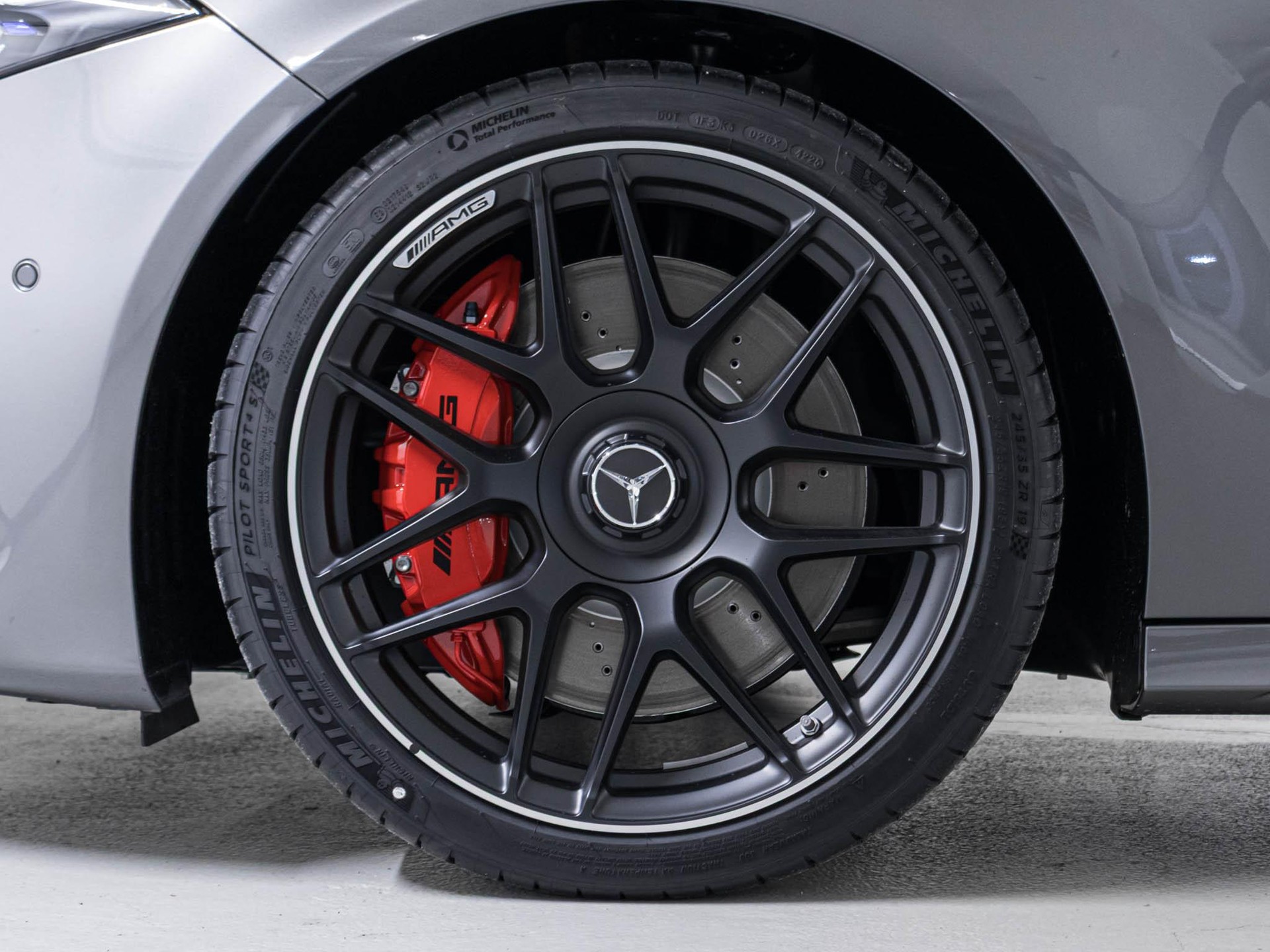 MERCEDES-BENZ A 45 S AMG 4MATIC+-image-14