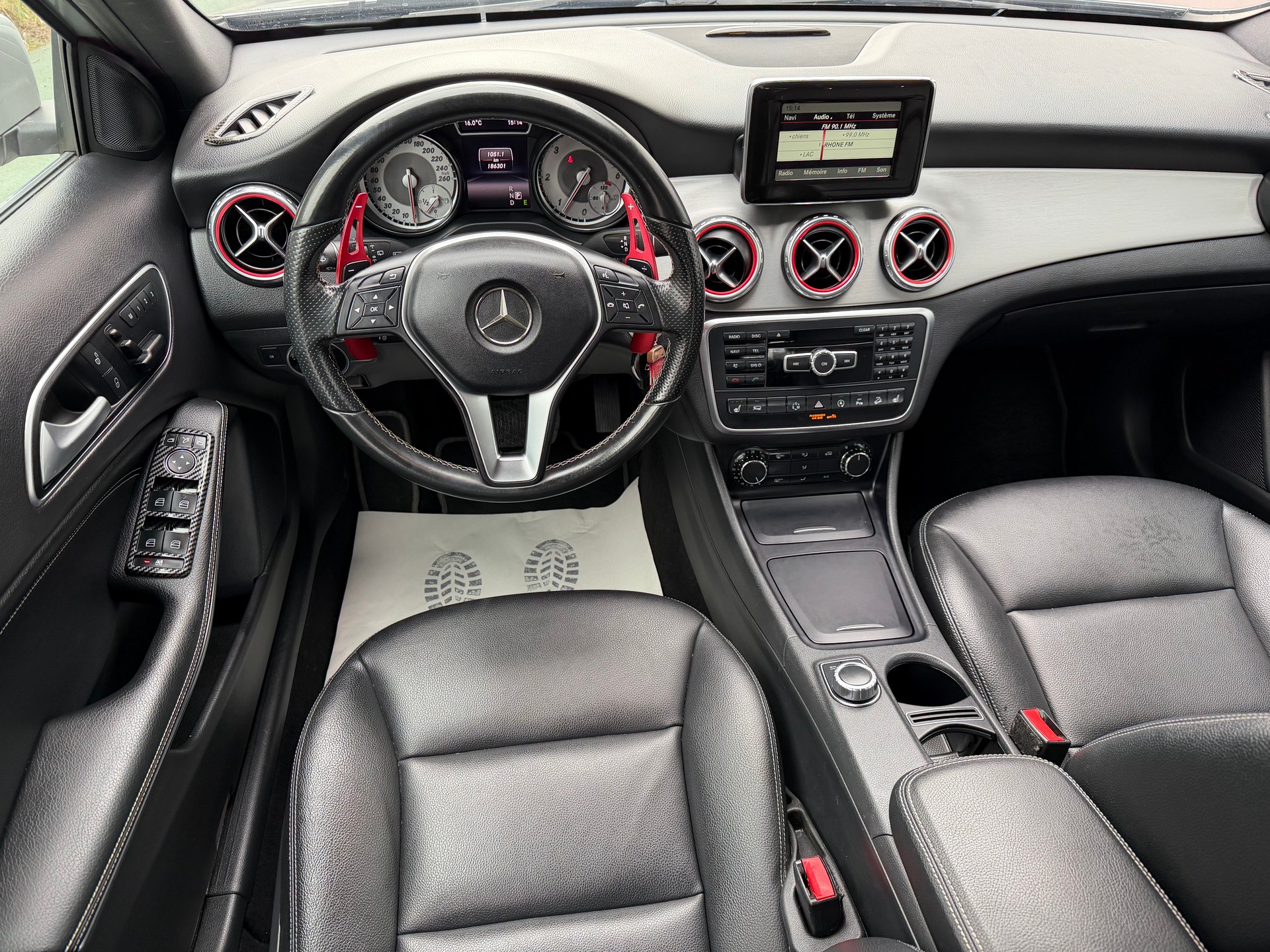 MERCEDES-BENZ GLA 200 CDI Swiss Star Edition 4Matic 7G-DCT-image-7