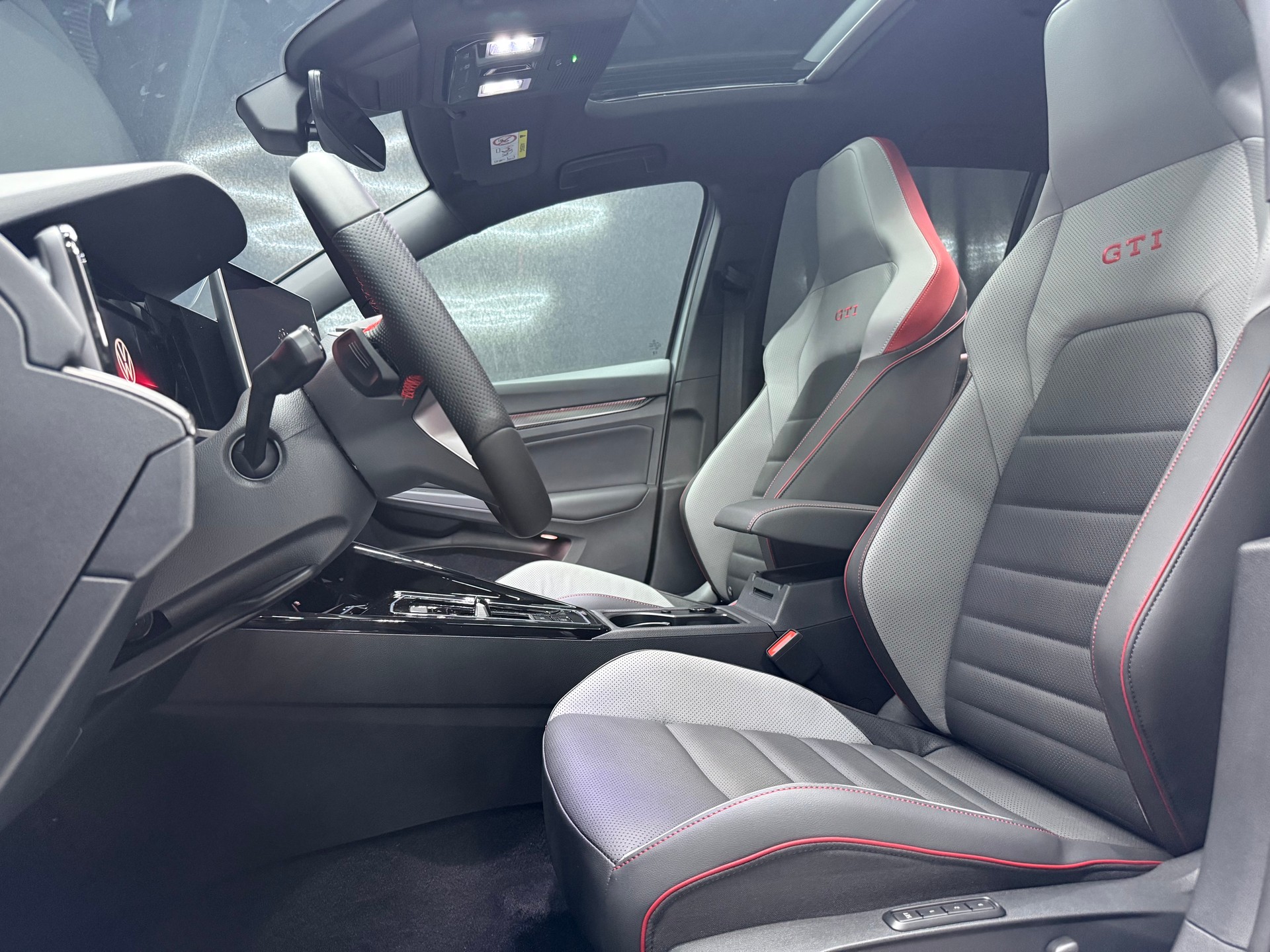 VW Golf 2.0TSI GTI Clubsport-image-11
