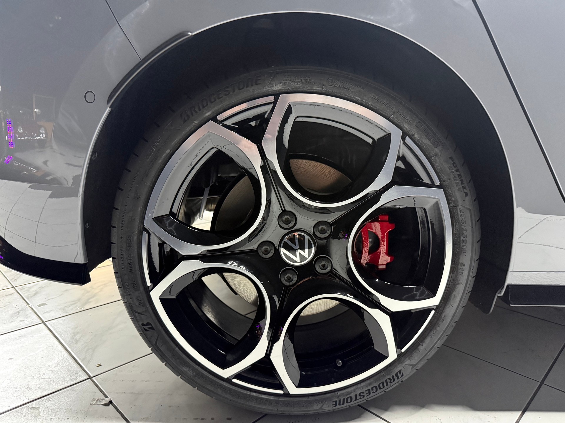 VW Golf 2.0TSI GTI Clubsport-image-16