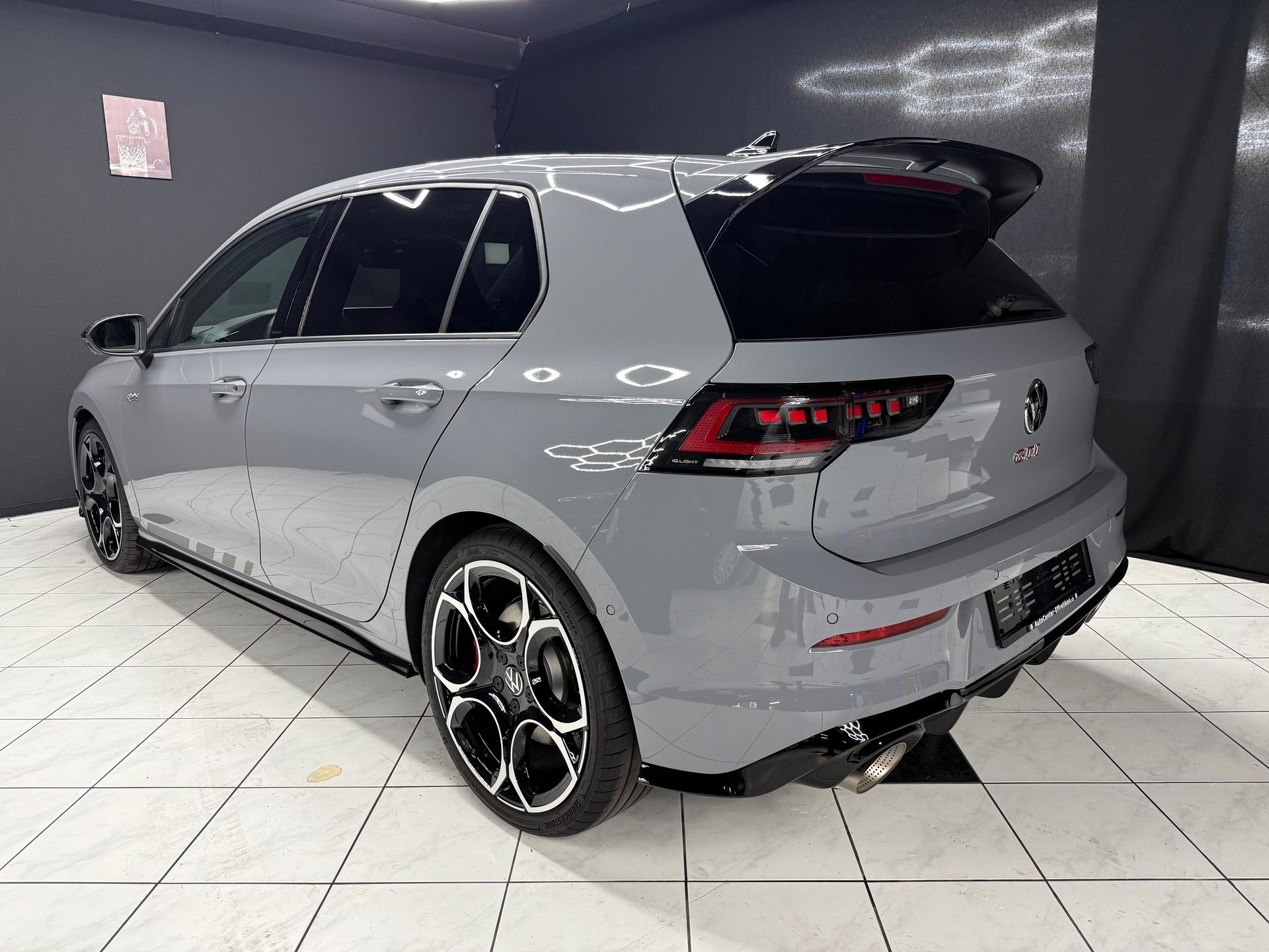 VW Golf 2.0TSI GTI Clubsport-image-6