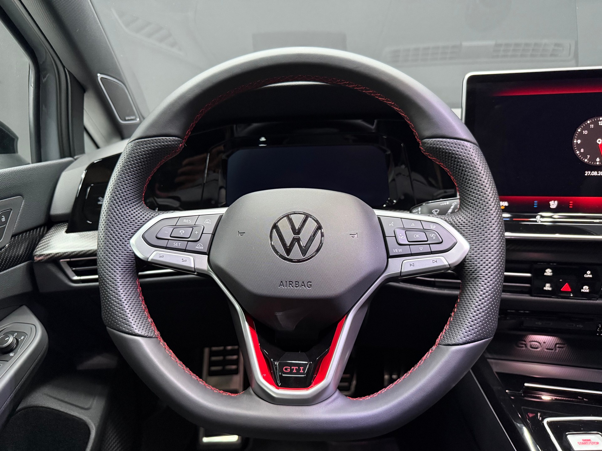 VW Golf 2.0TSI GTI Clubsport-image-9