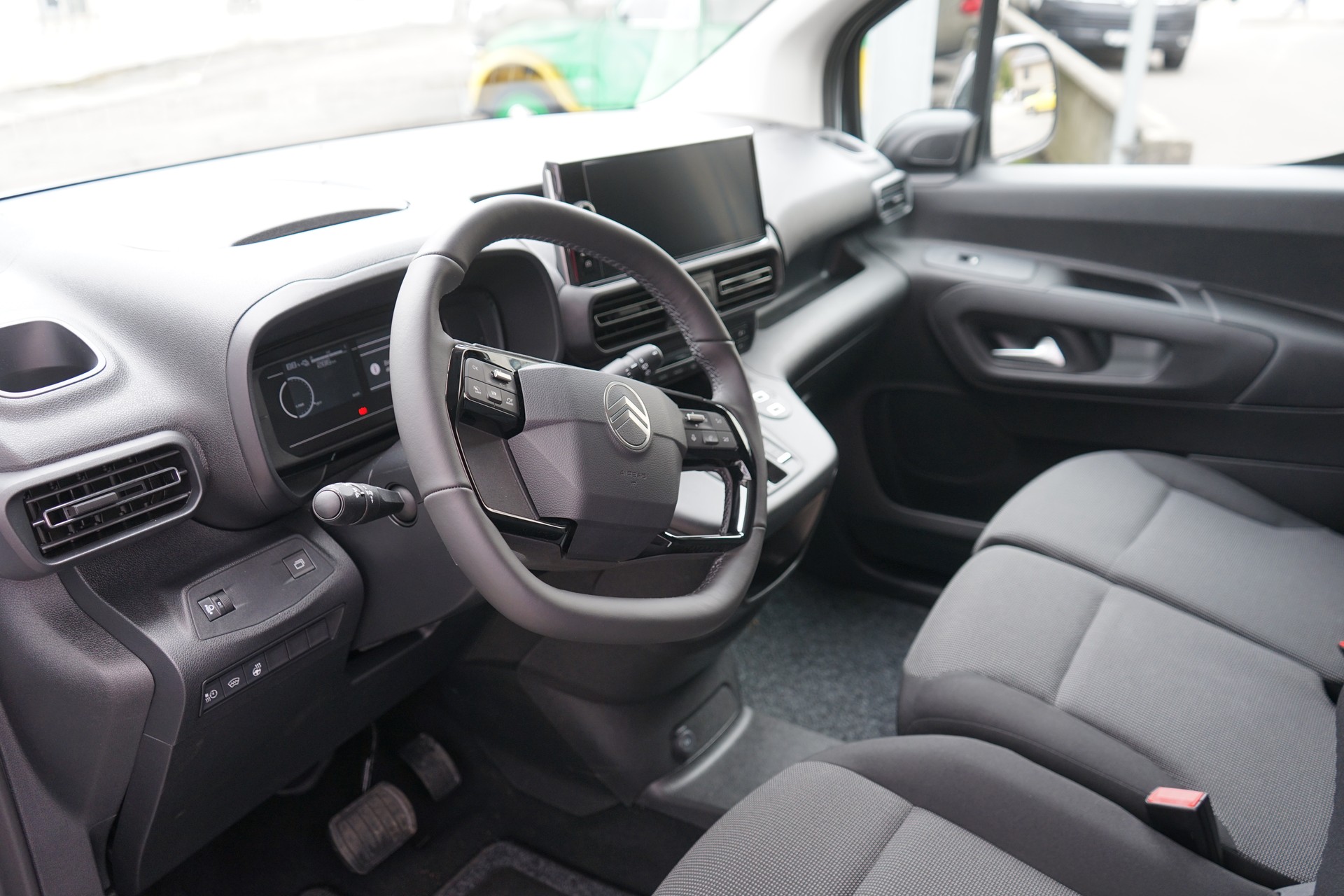 CITROEN e-Berlingo Van M First-image-4