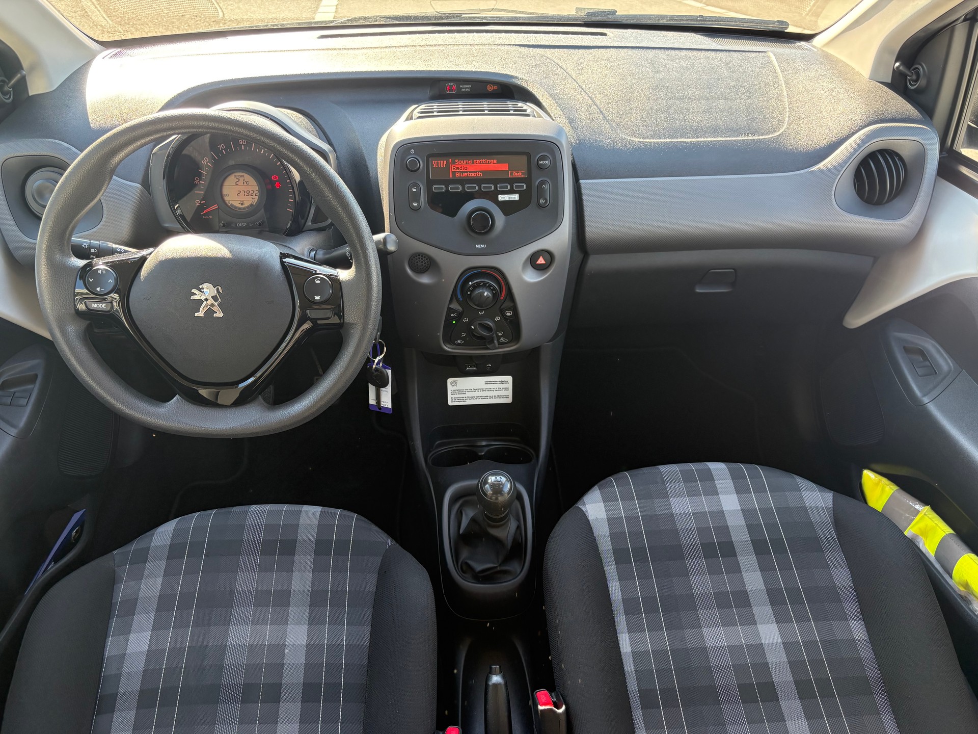 PEUGEOT 108 1.0 VTi Active S/S-image-6