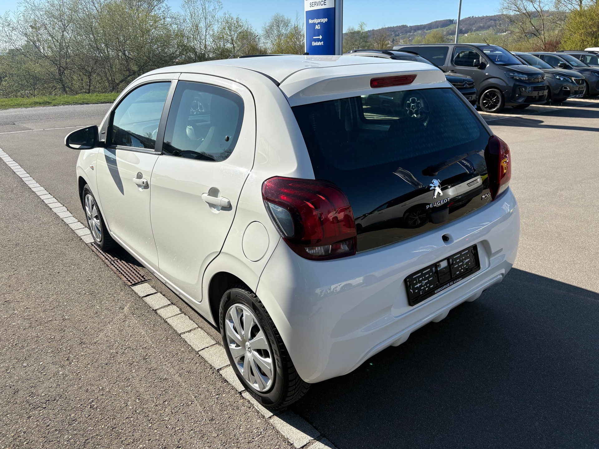 PEUGEOT 108 1.0 VTi Active S/S-image-4