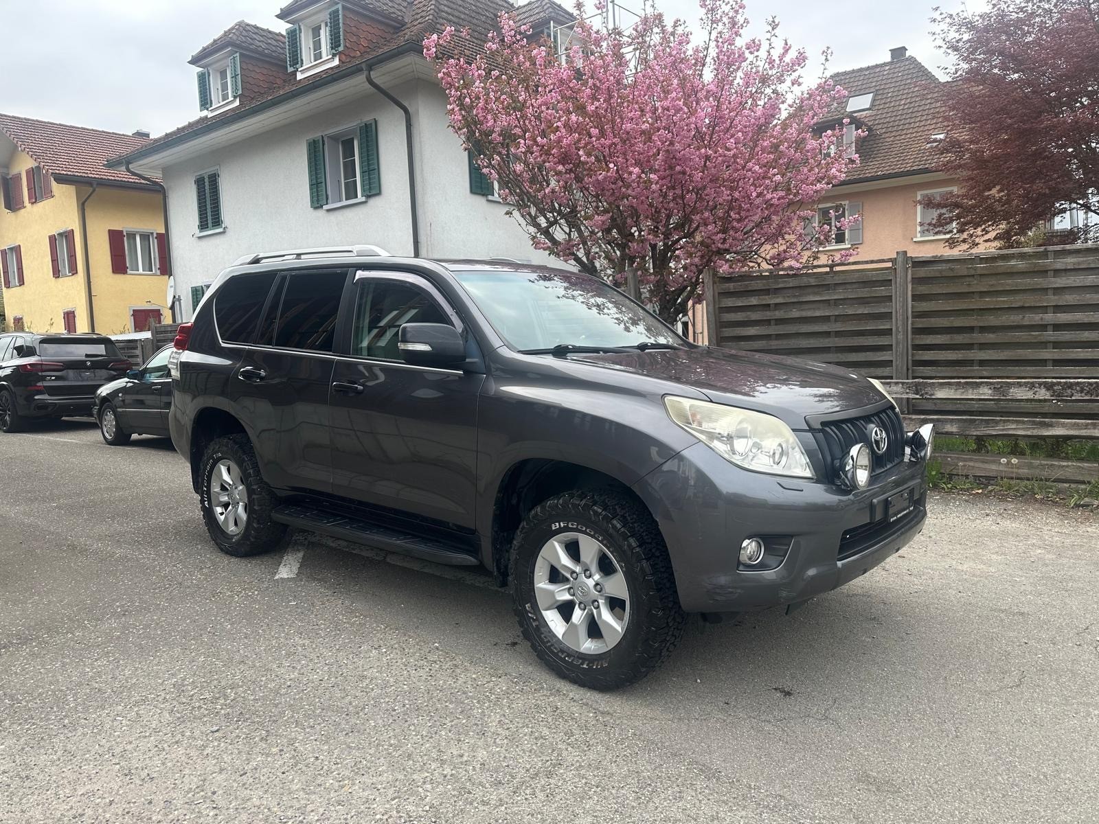 TOYOTA Land Cruiser 3.0 TD Linea Terra-image-0