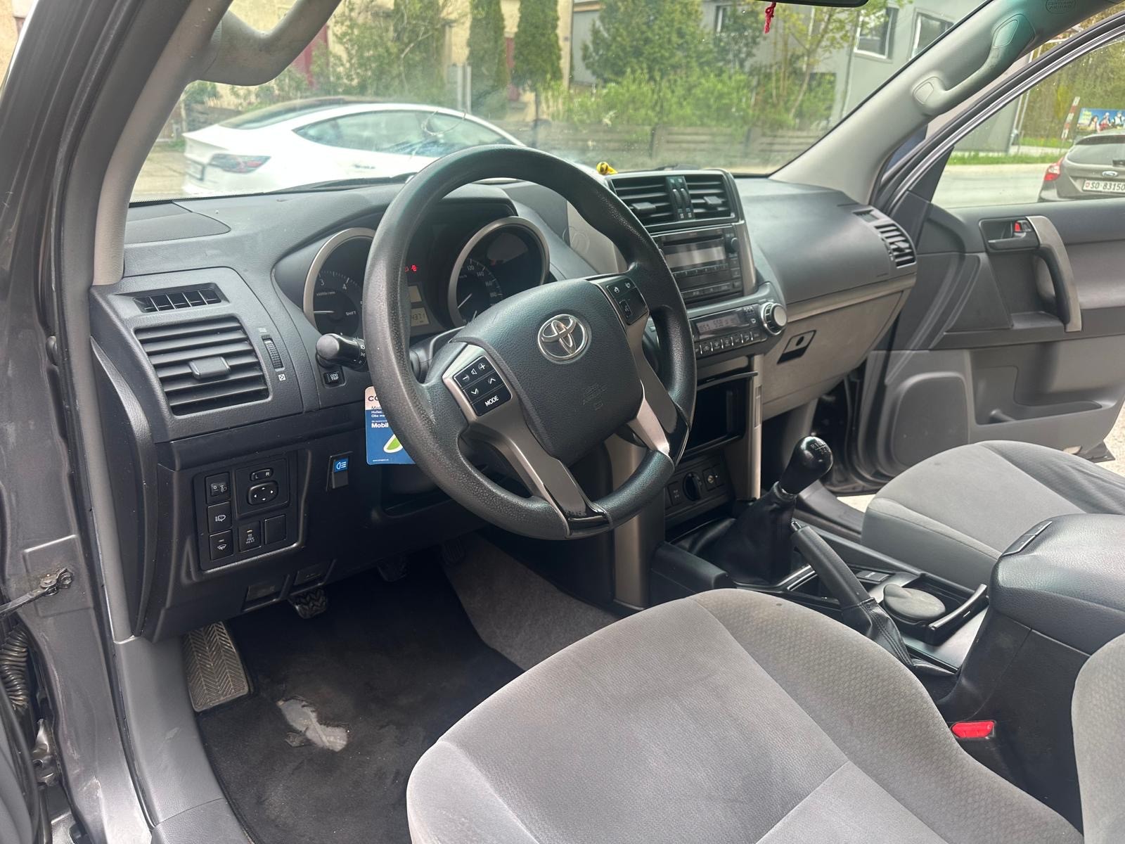 TOYOTA Land Cruiser 3.0 TD Linea Terra-image-8