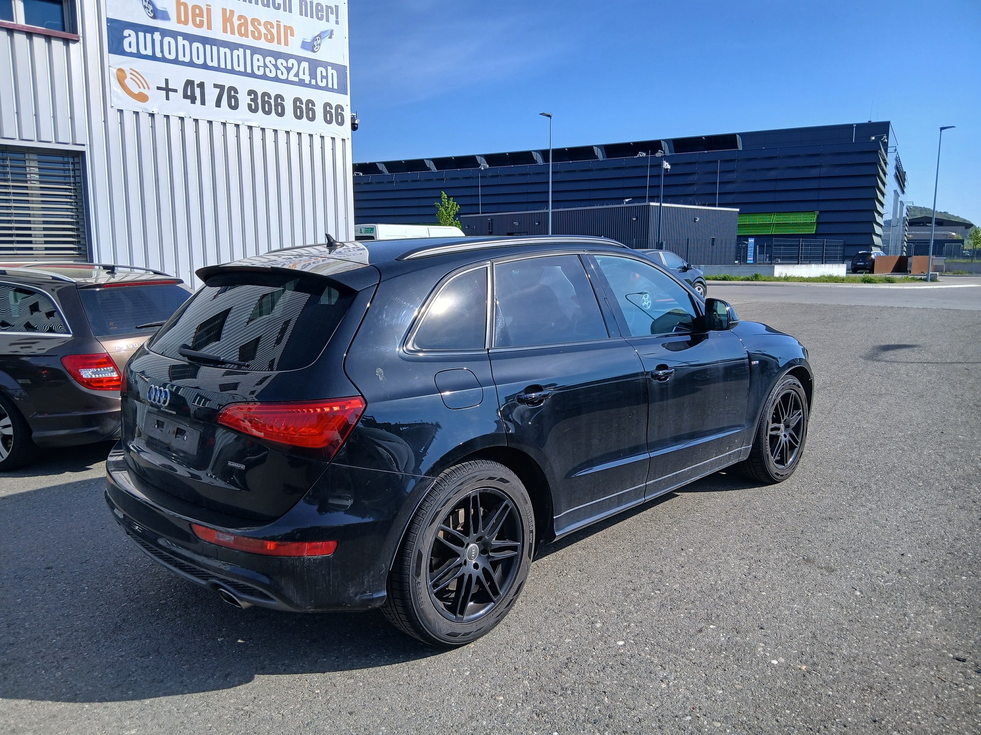 AUDI Q5 3.0 TDI clean quattro S-tronic-image-3