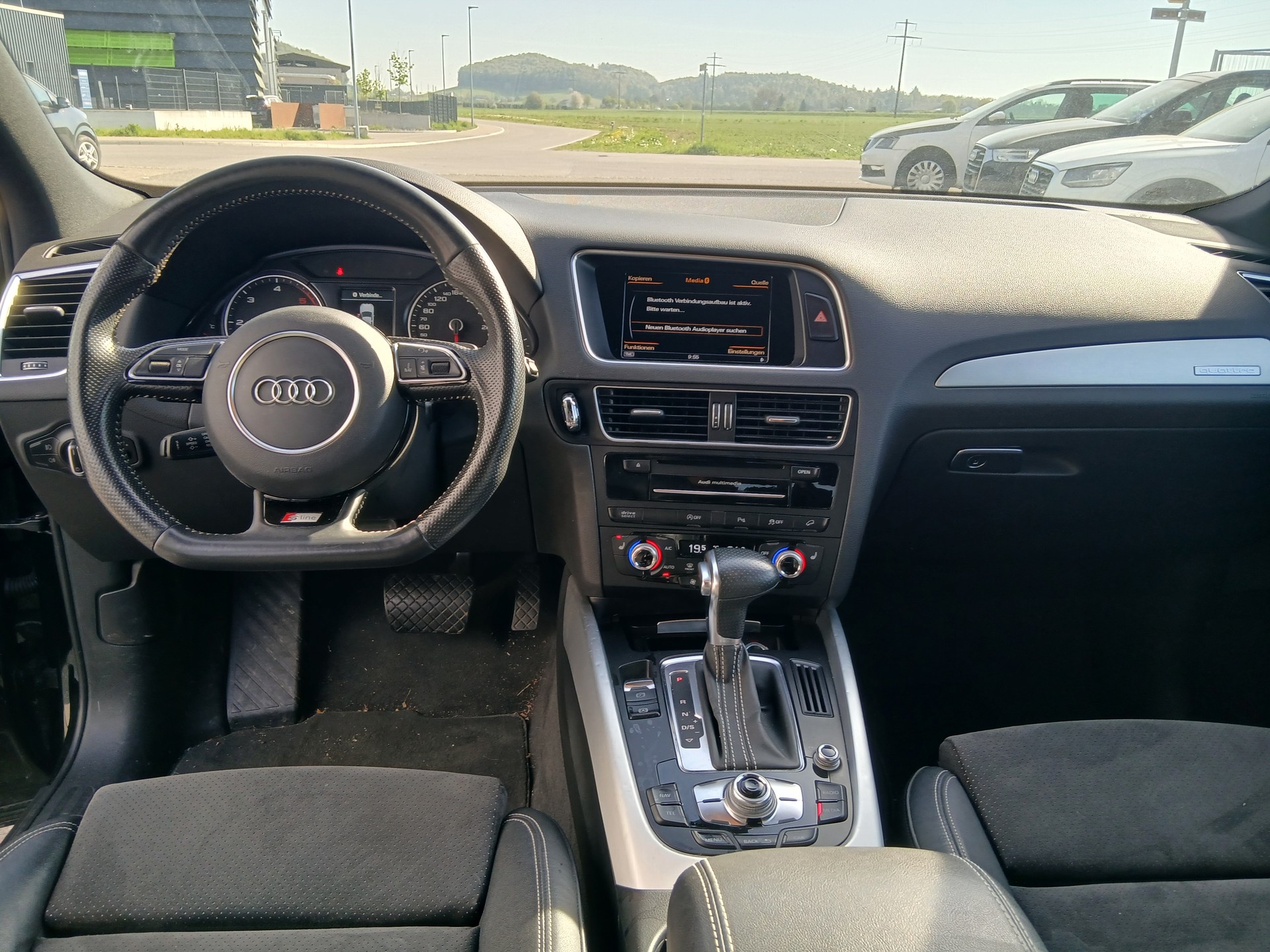 AUDI Q5 3.0 TDI clean quattro S-tronic-image-8